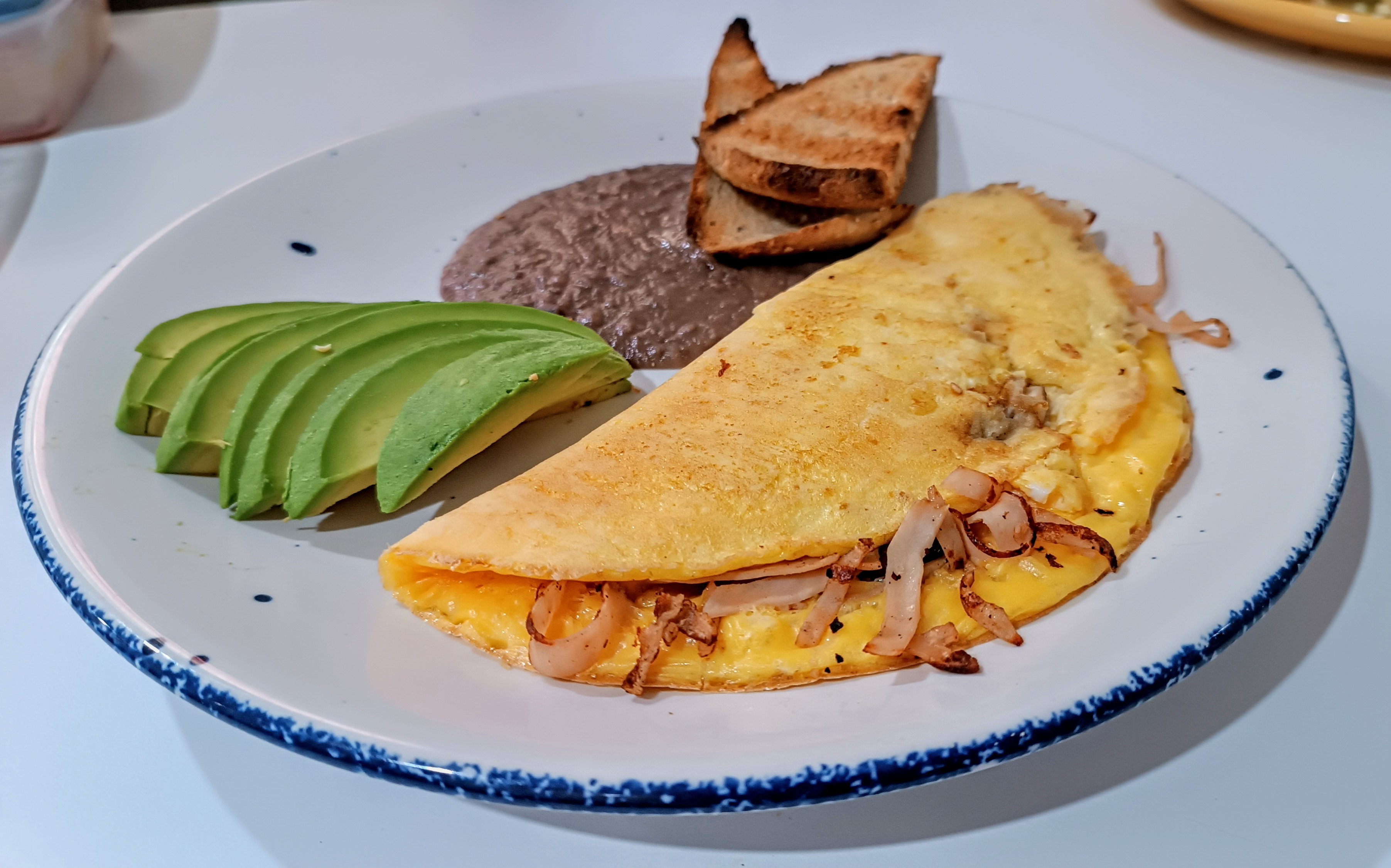 Medio Día Healthy Food image 5