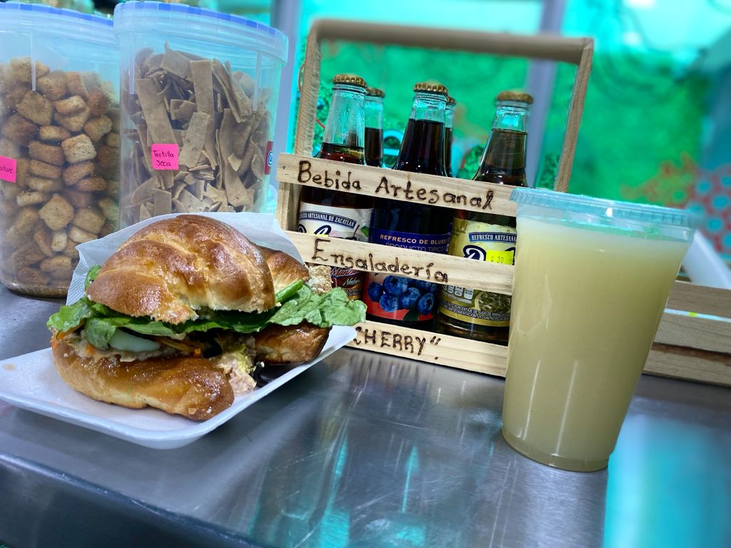 Ensaladeria Cherry image 2