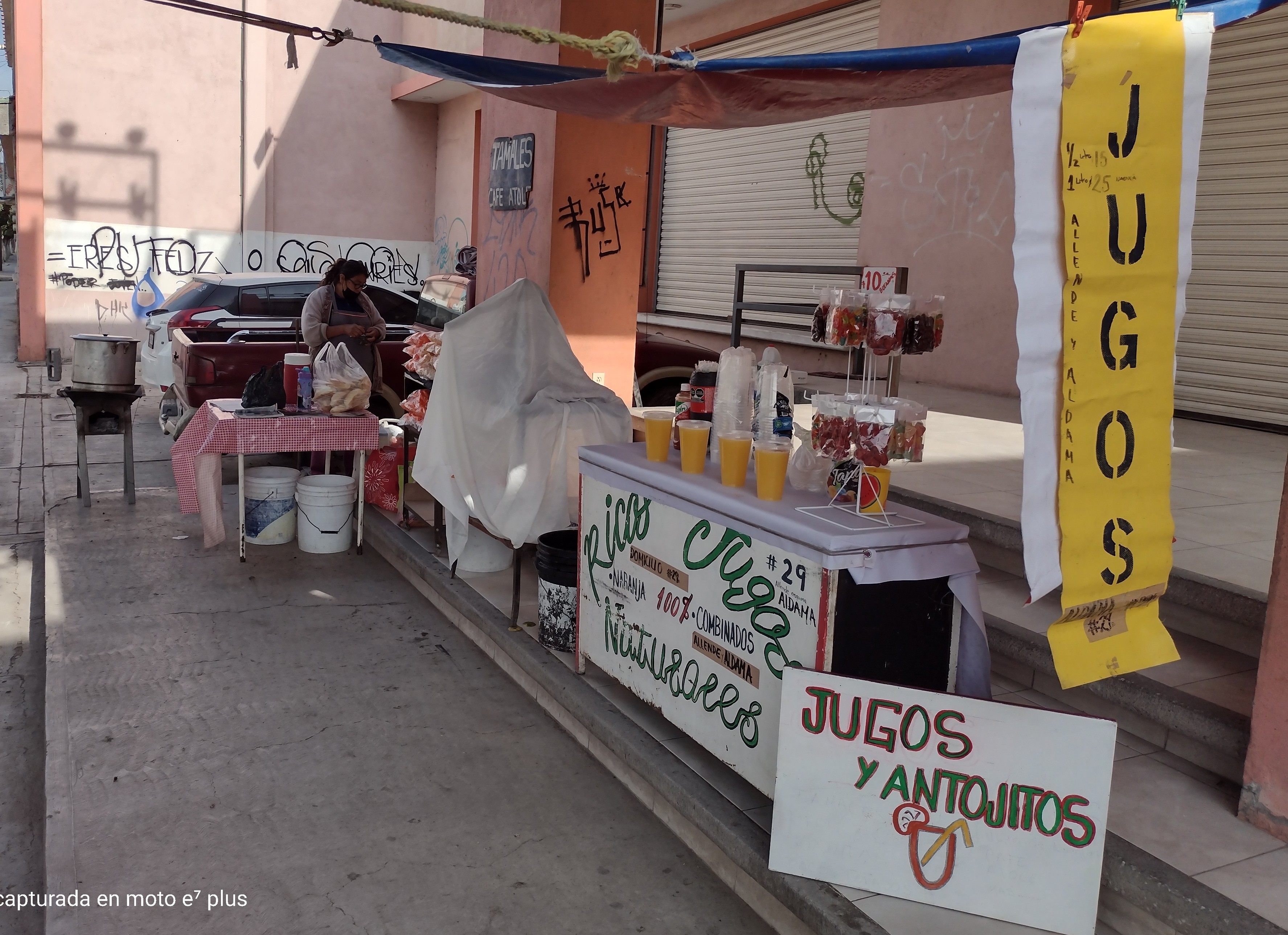 Jugos y antojitos image 3