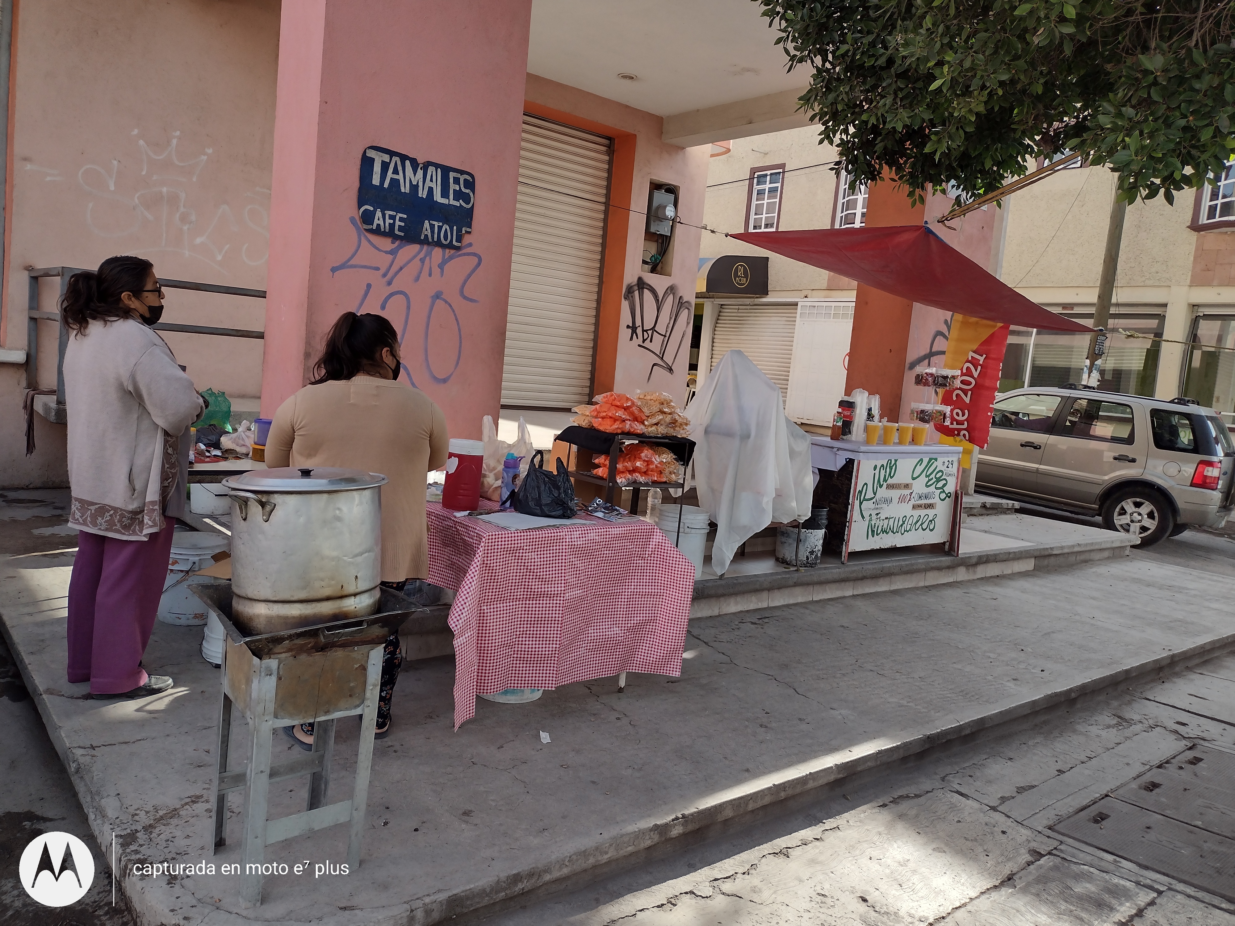 Jugos y antojitos image 7