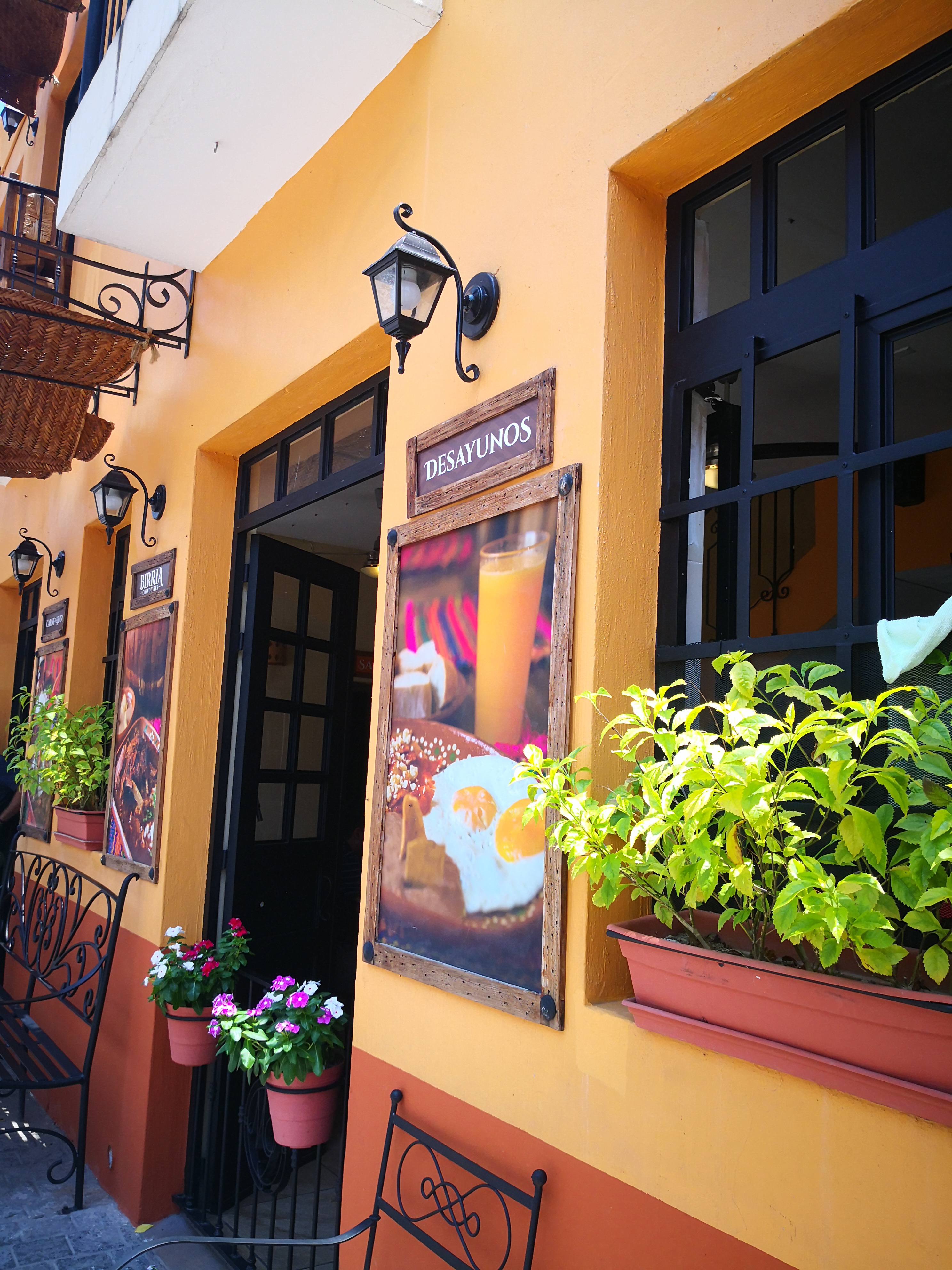 Fonda Chivo y Vaca Tequila Jal image 1