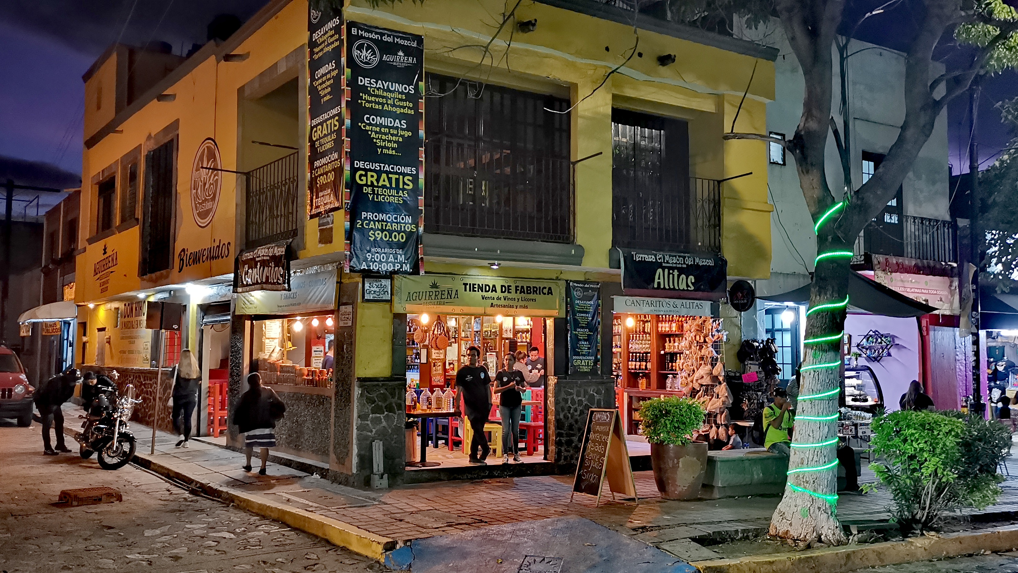 El Meson Del Mezcal image 1