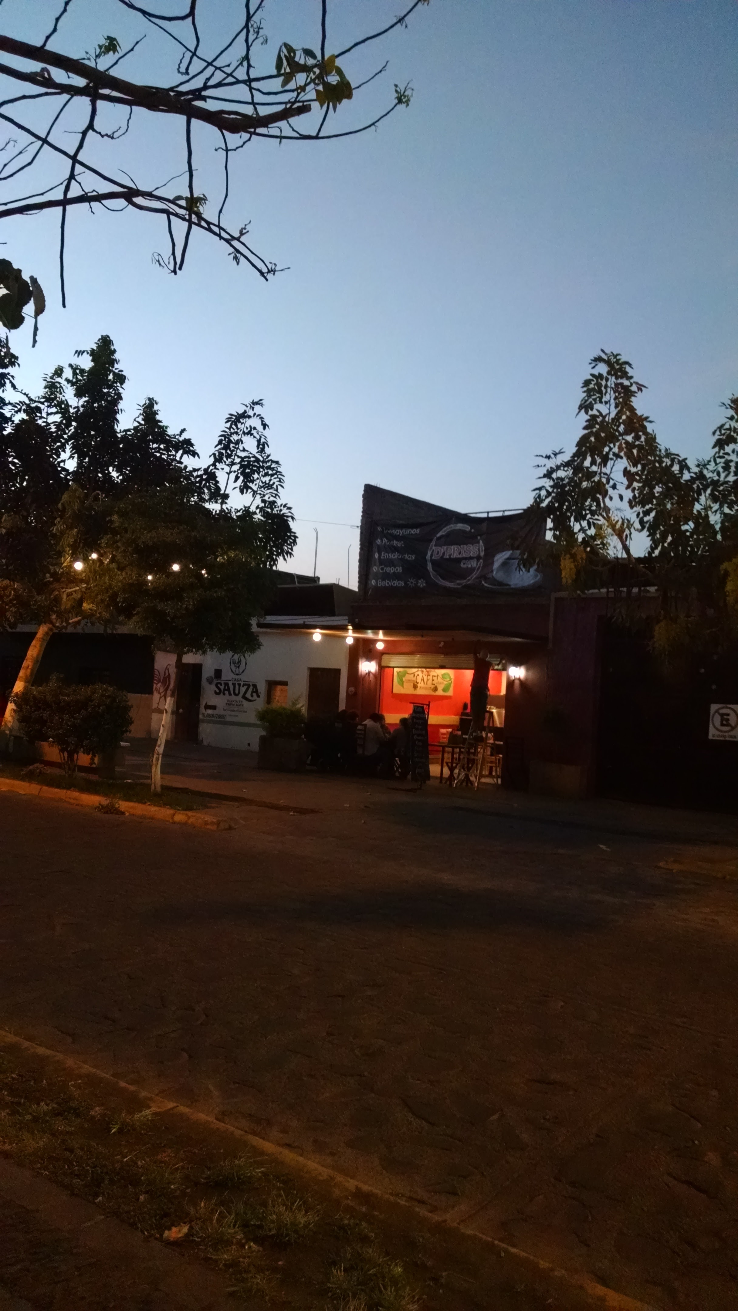 cafeteria D'Priss image 9