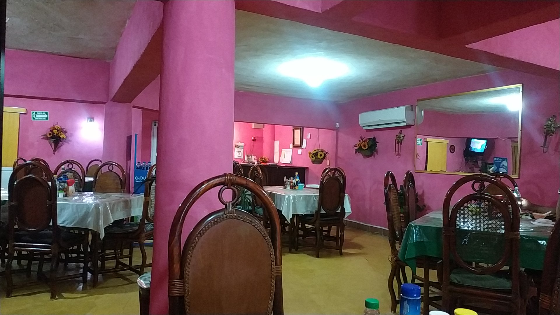 Restaurante LEO's image 1