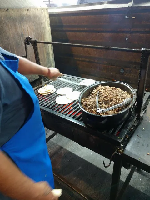 Tacos El Paisa image 3