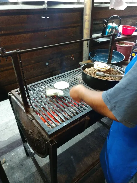 Tacos El Paisa image 7