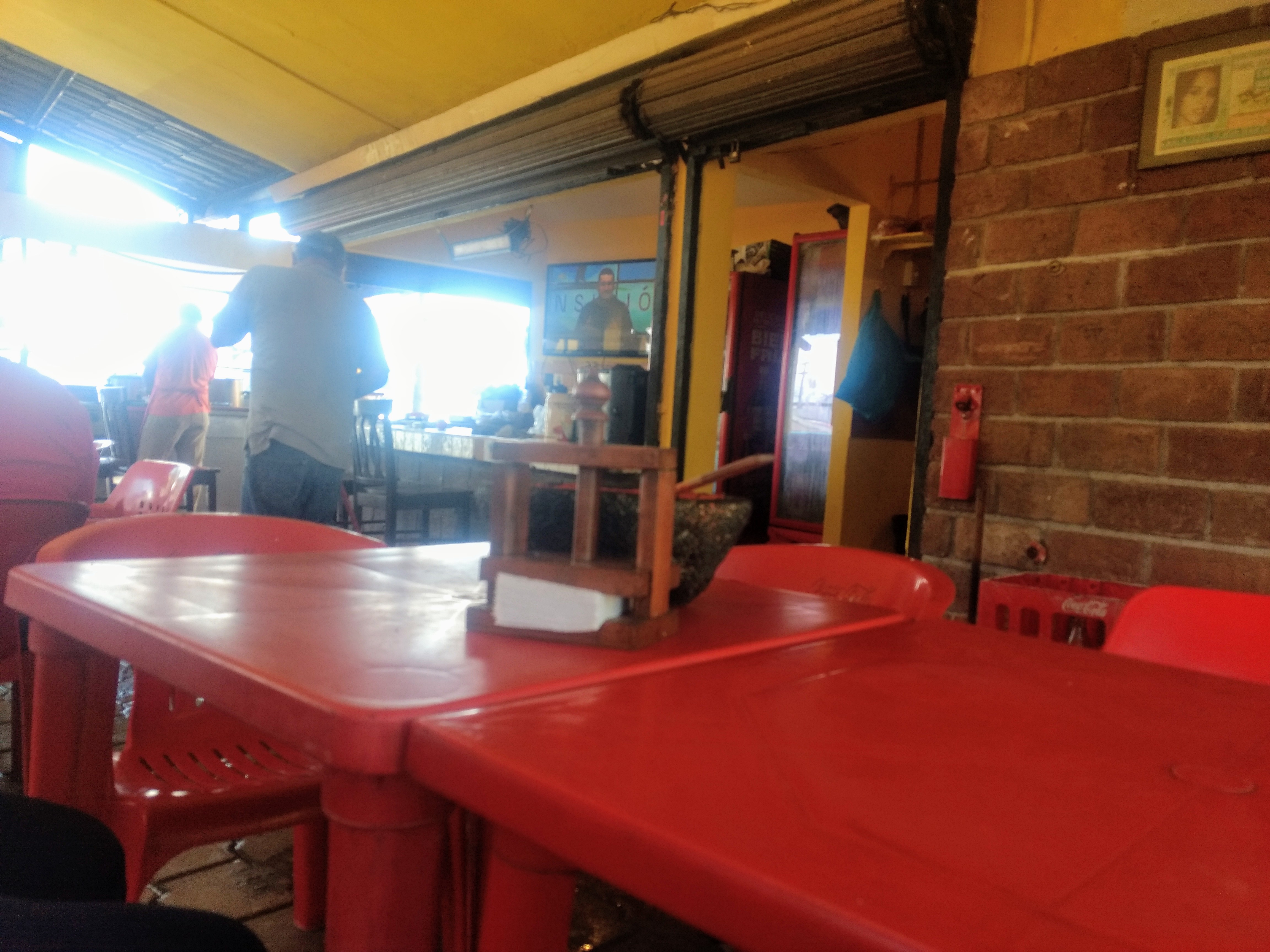 Taquería “El Pariente” image 2