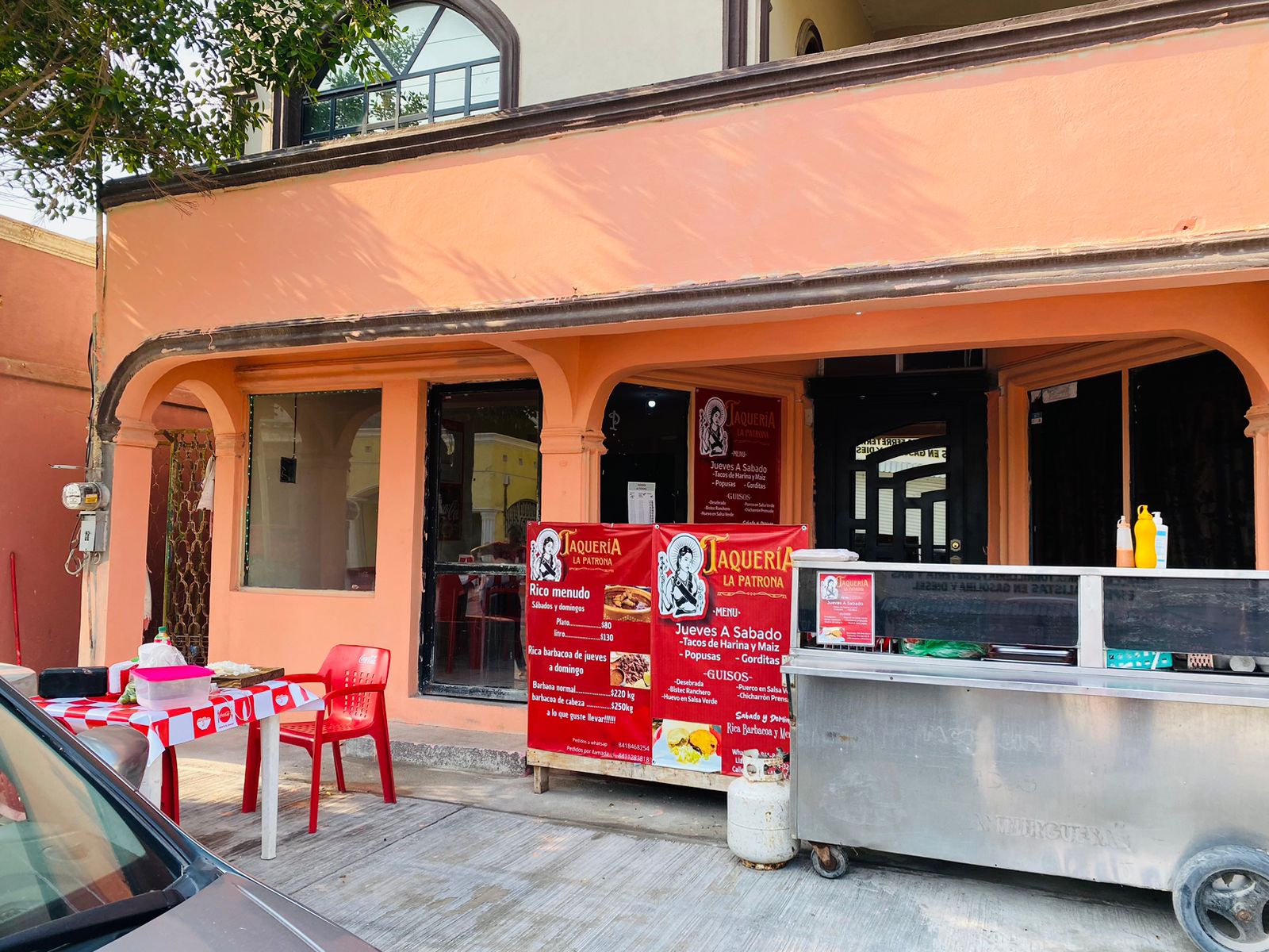 Taqueria La patrona image 1