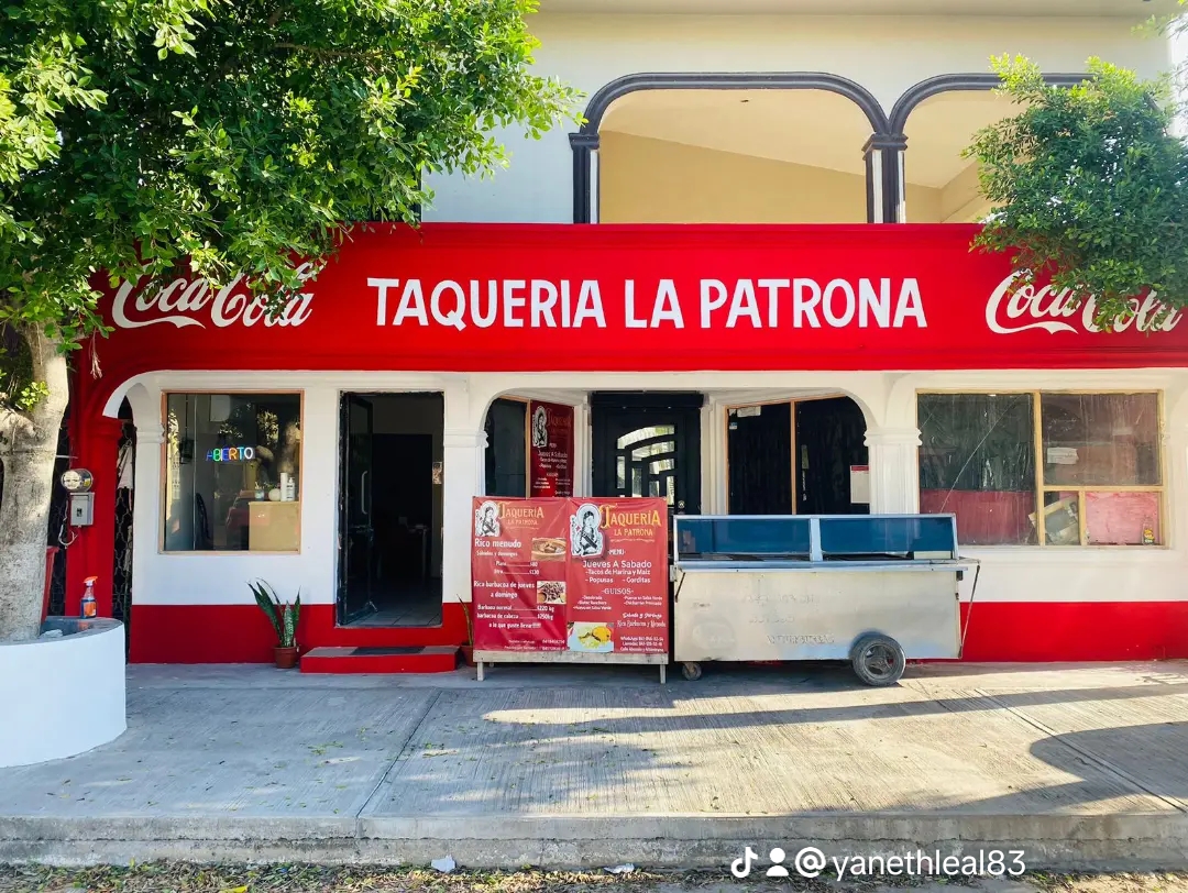 Taqueria La patrona image 6