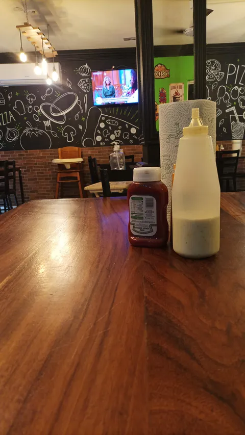 Luigi's Pizza image 4