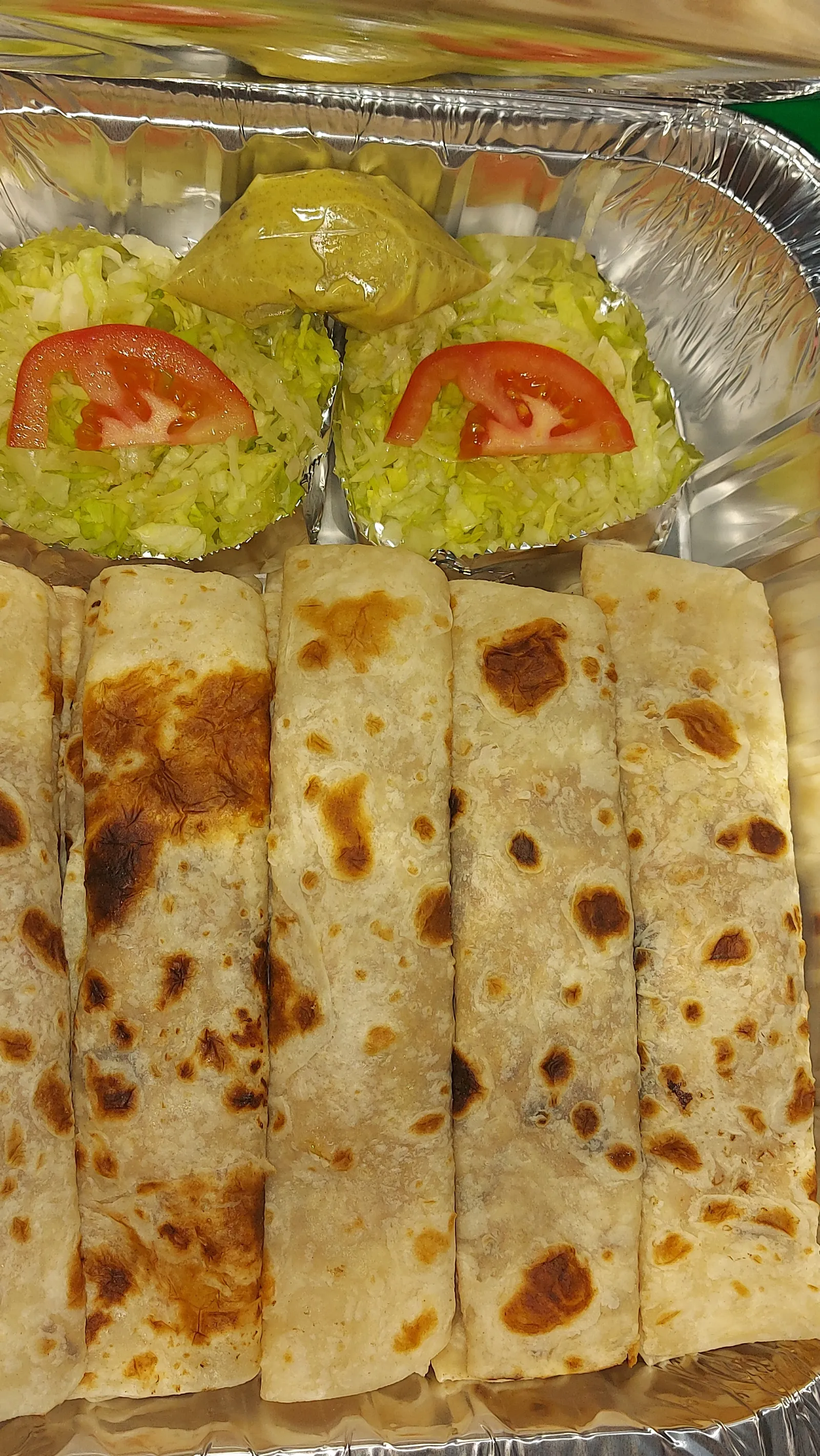 Las Charolas de "Doña Tommy" image 9
