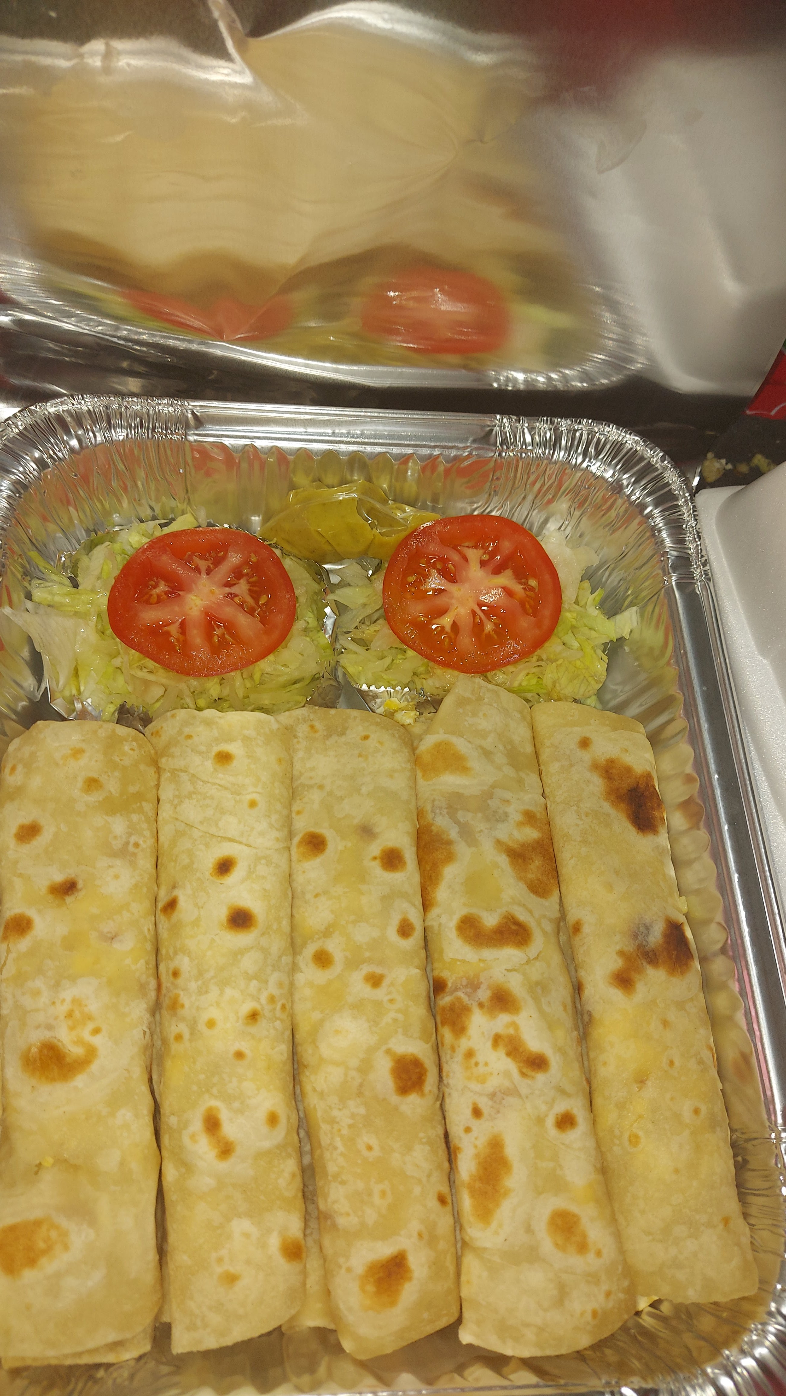 Las Charolas de "Doña Tommy" image 10