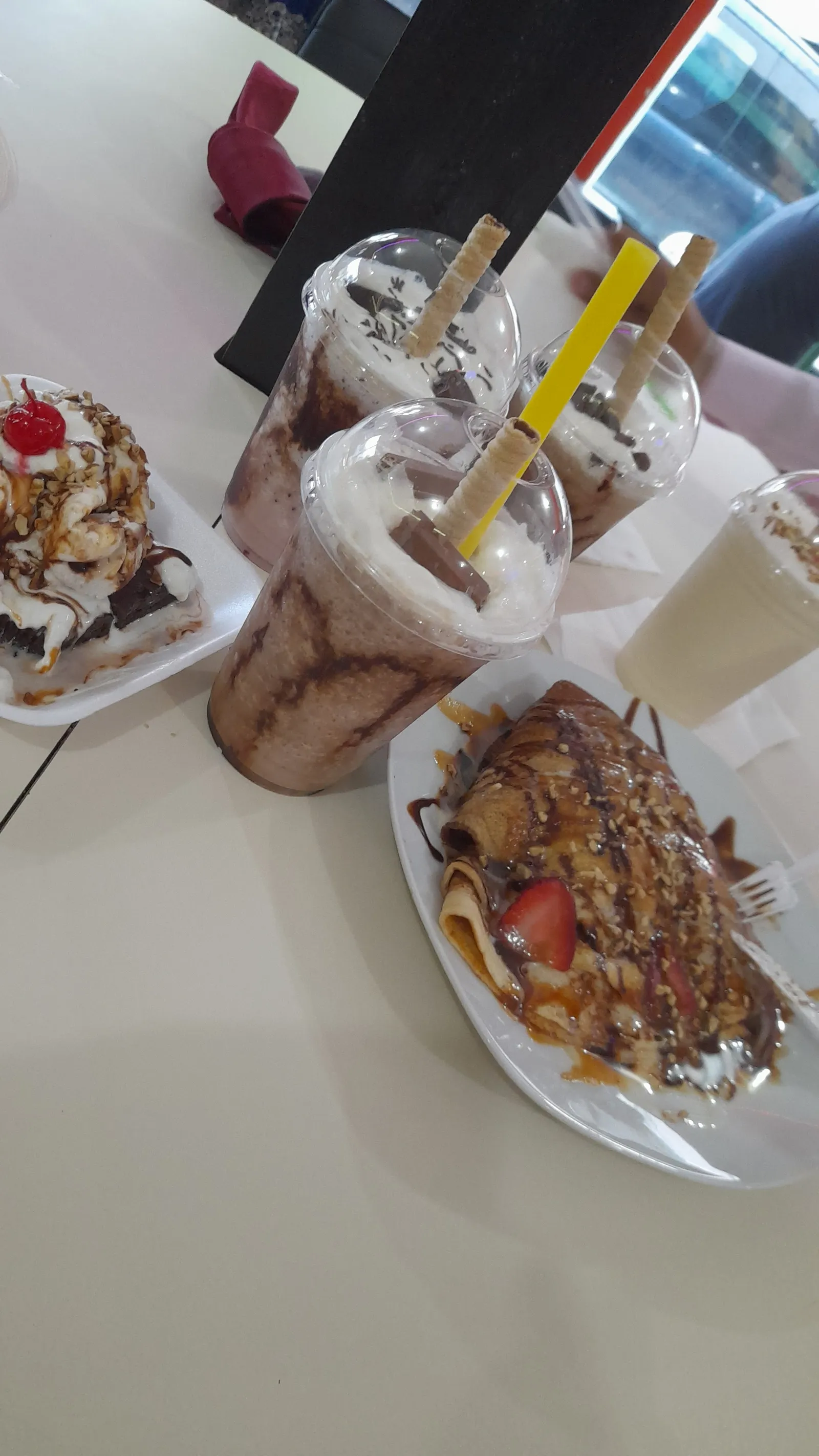 El trebol, snack y arcade image 8
