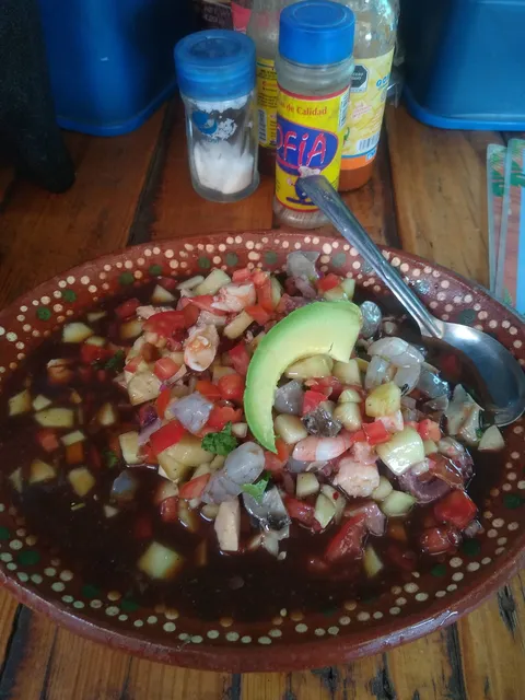Mariscos El Yegua image 2