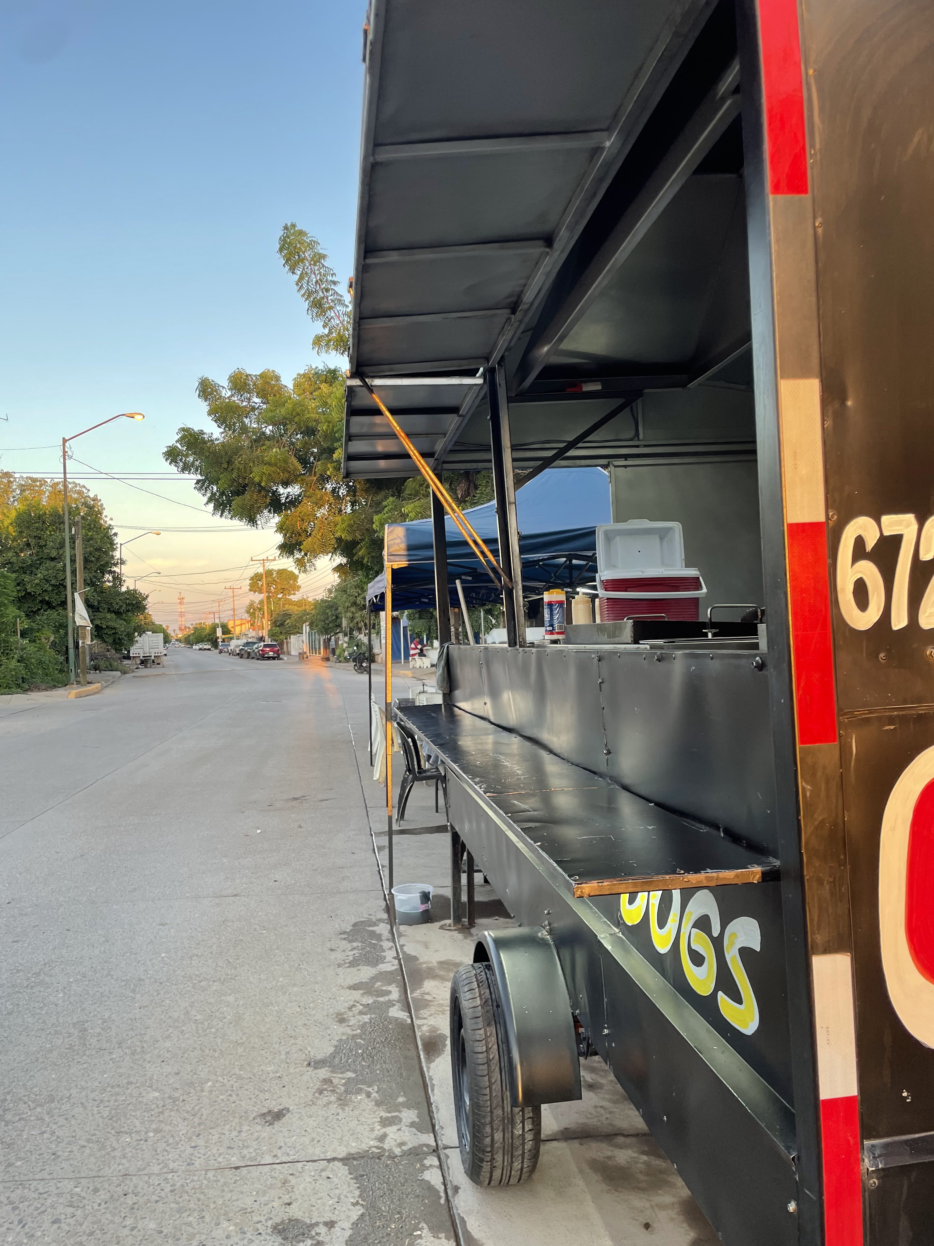 Chango burguers image 5