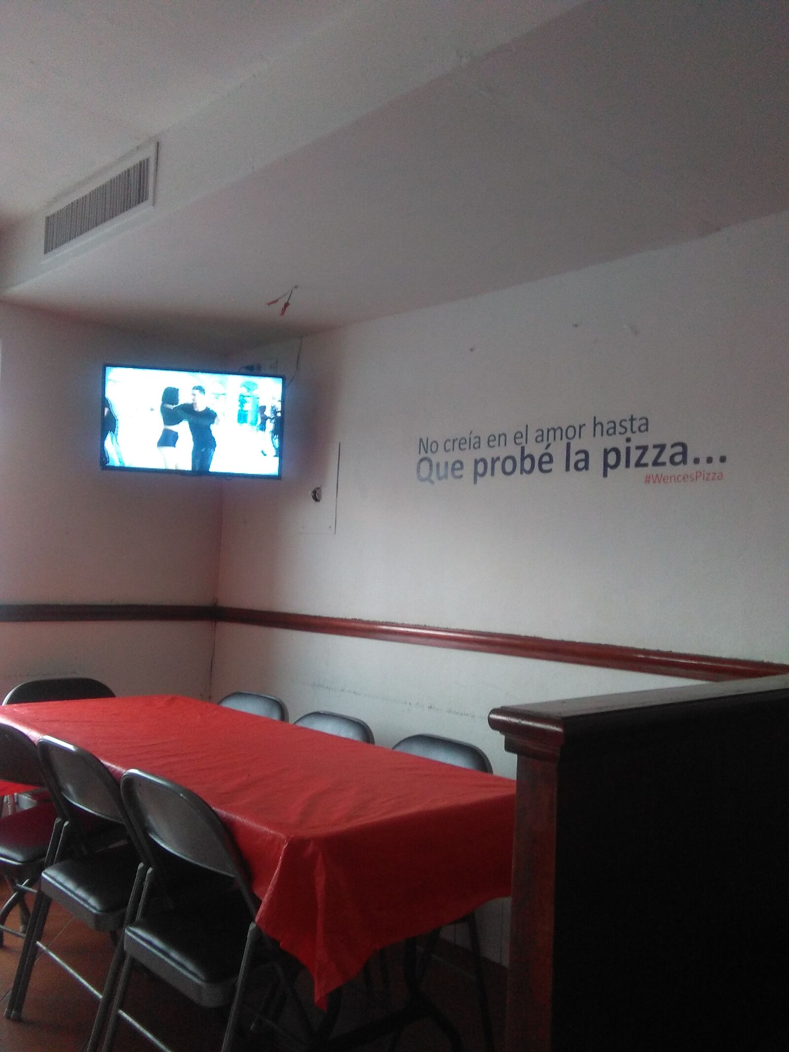 Wence's Pizza image 5