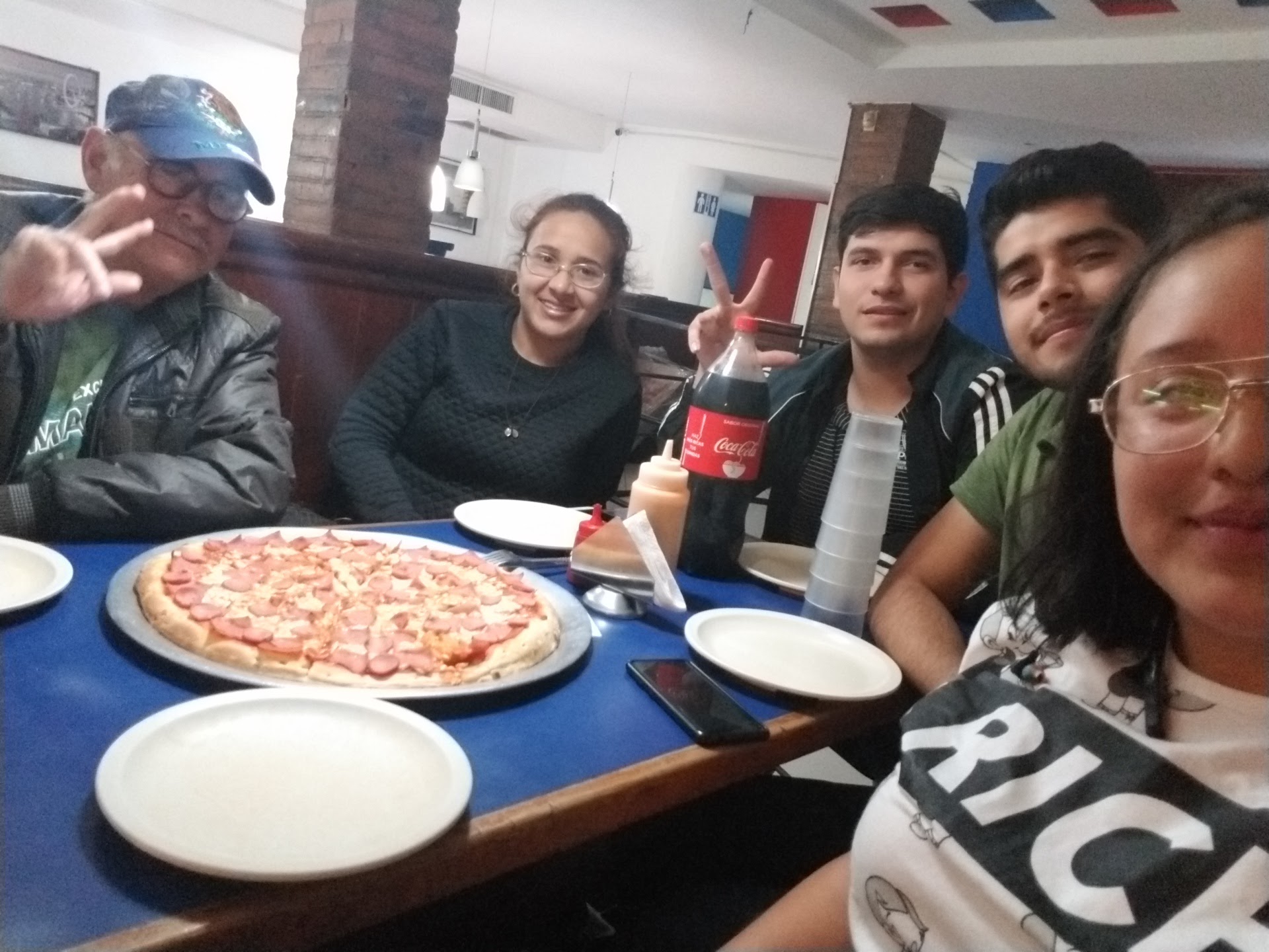 Wence's Pizza image 10