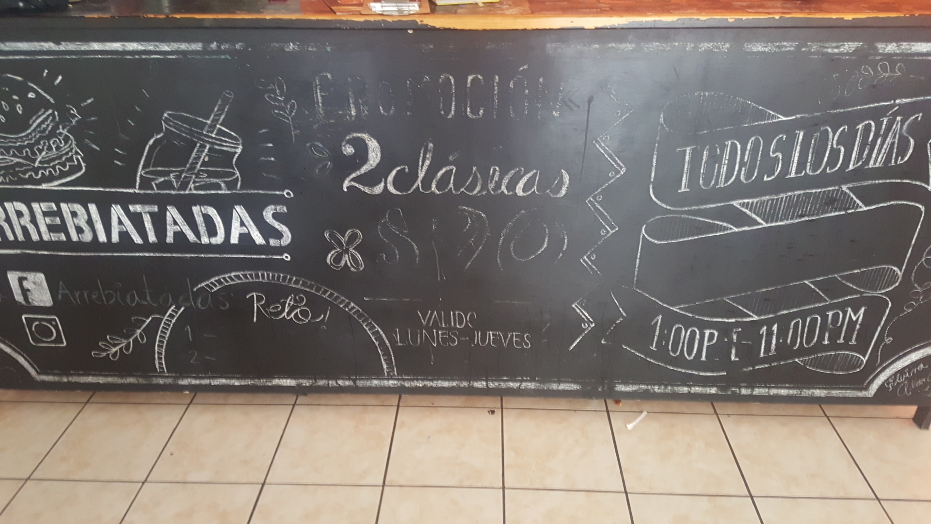 Arrebiatadas Hamburguesería image 5