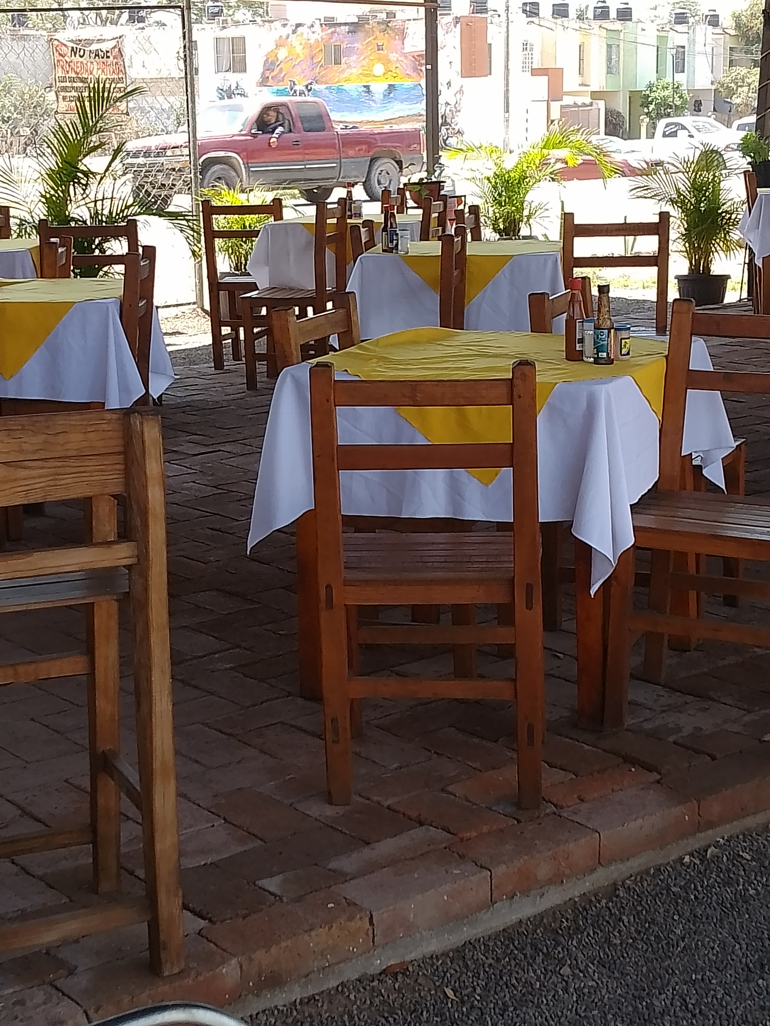 RESTAURANTE DE MARISCOS ADOVE IXTAPA image 1
