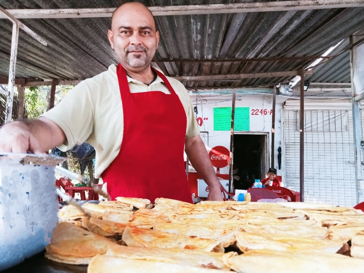 Birrieria "El Micho " image 9