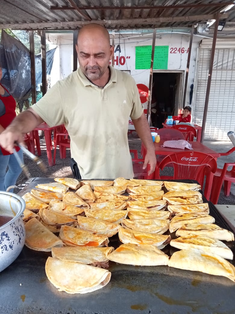 Birrieria "El Micho " image 10