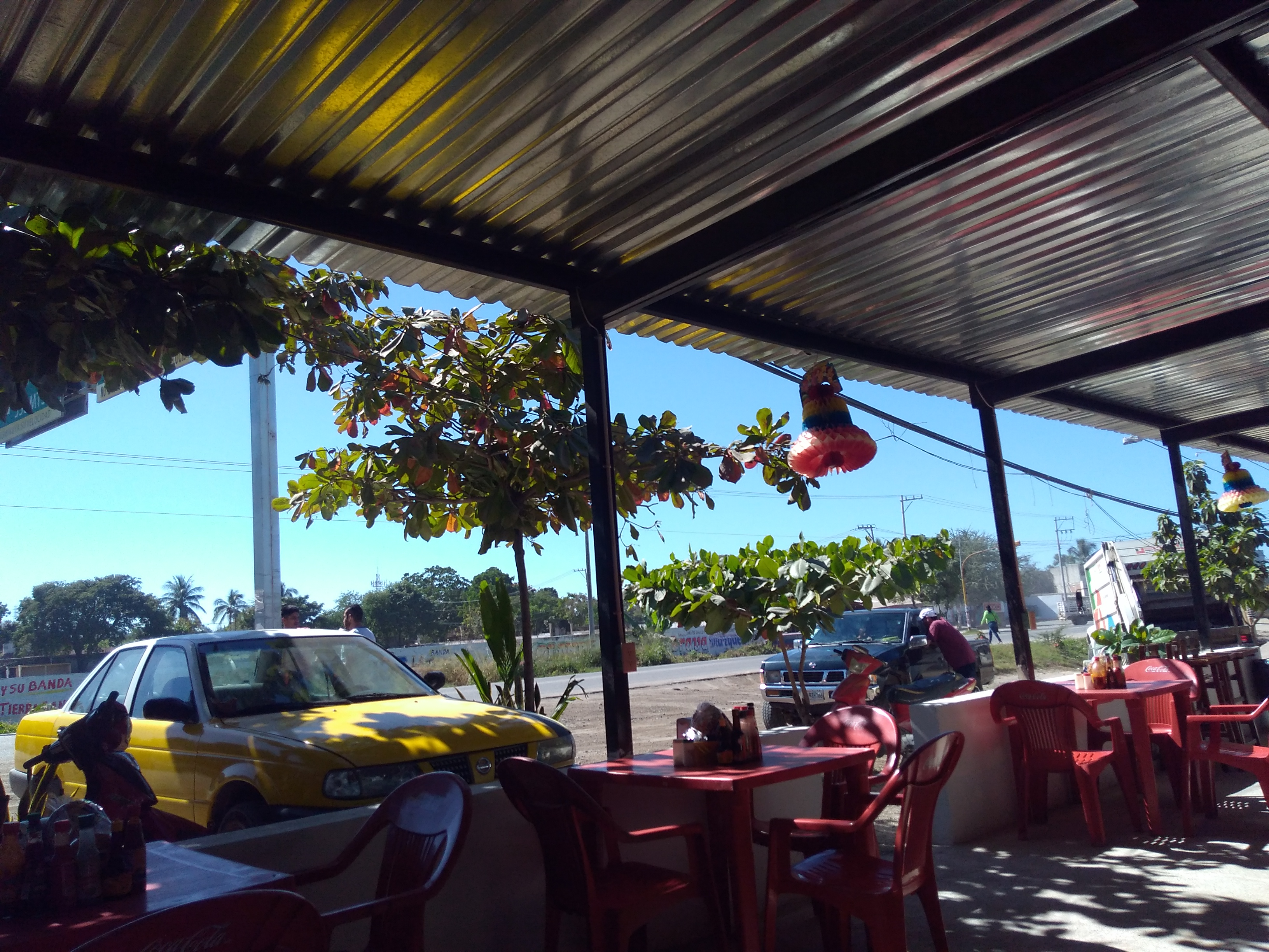 Mariscos Valentin image 1