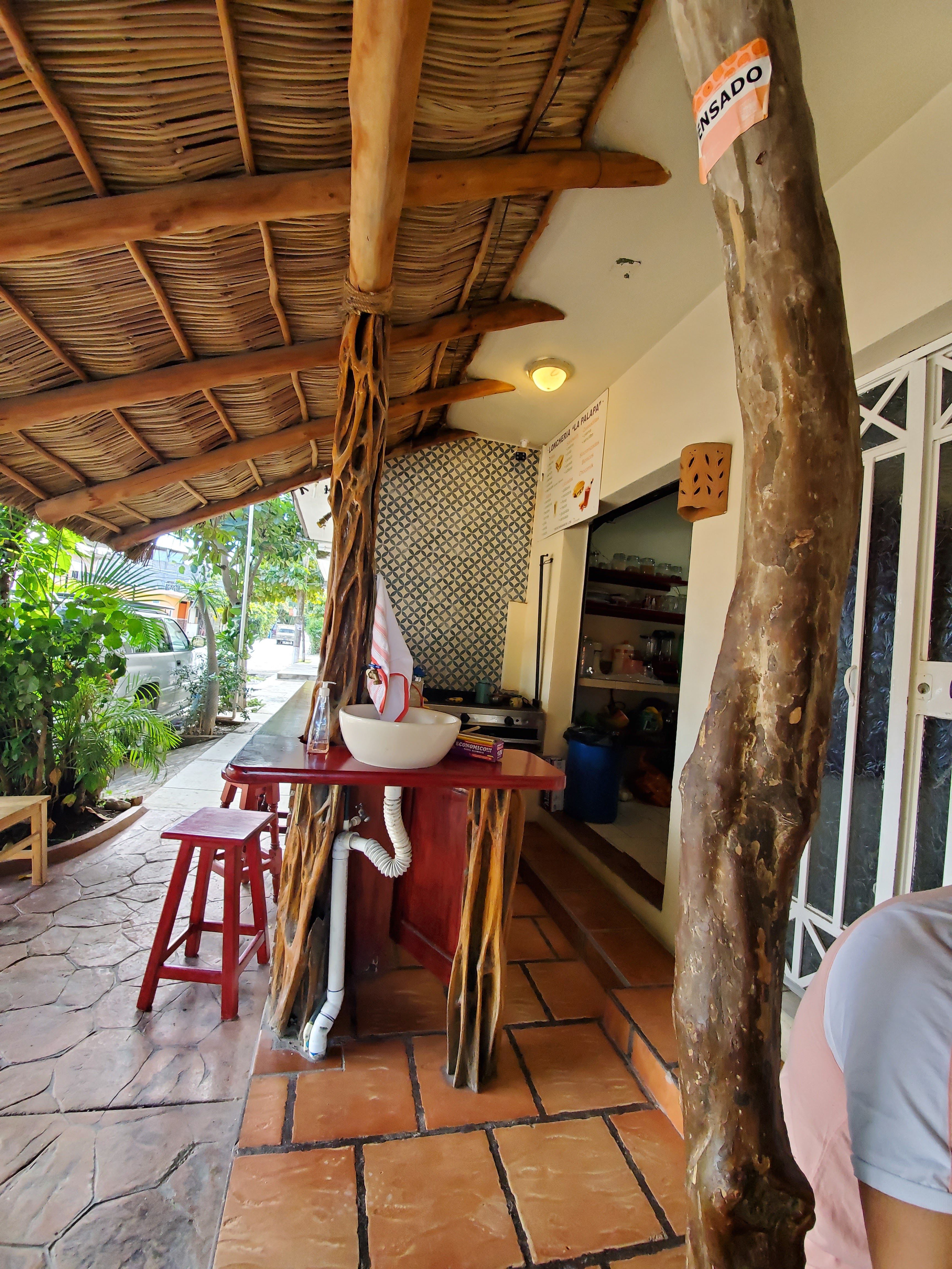 Loncheria "La Palapa" image 1