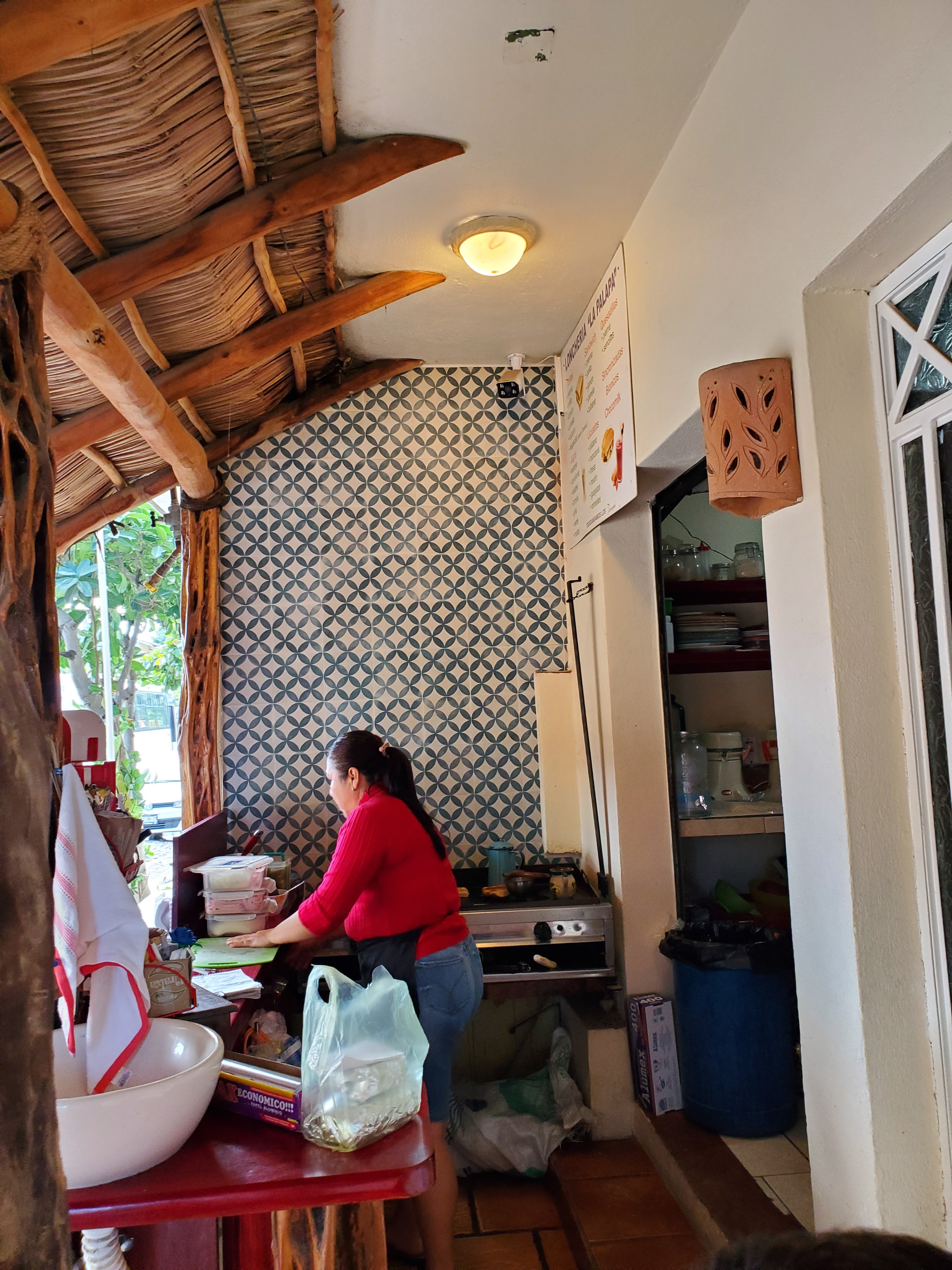 Loncheria "La Palapa" image 5