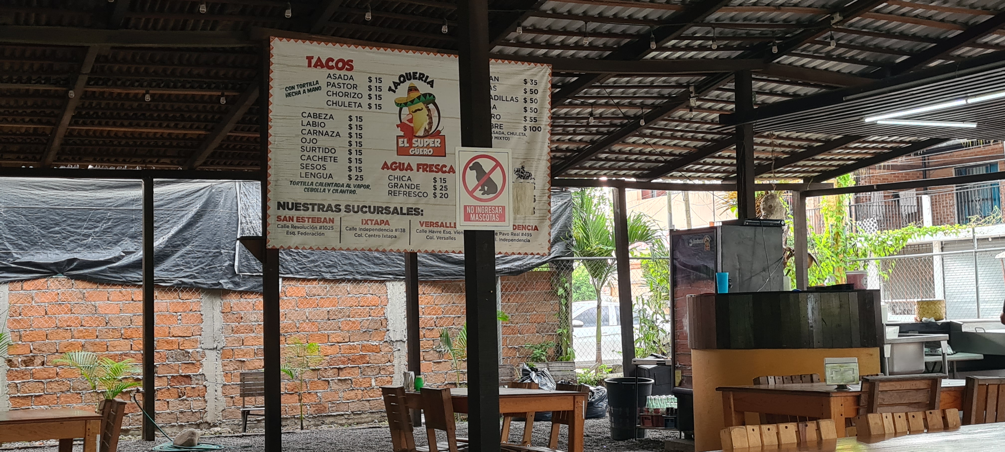 Taquería El Super Güero (Ixtapa) image 8