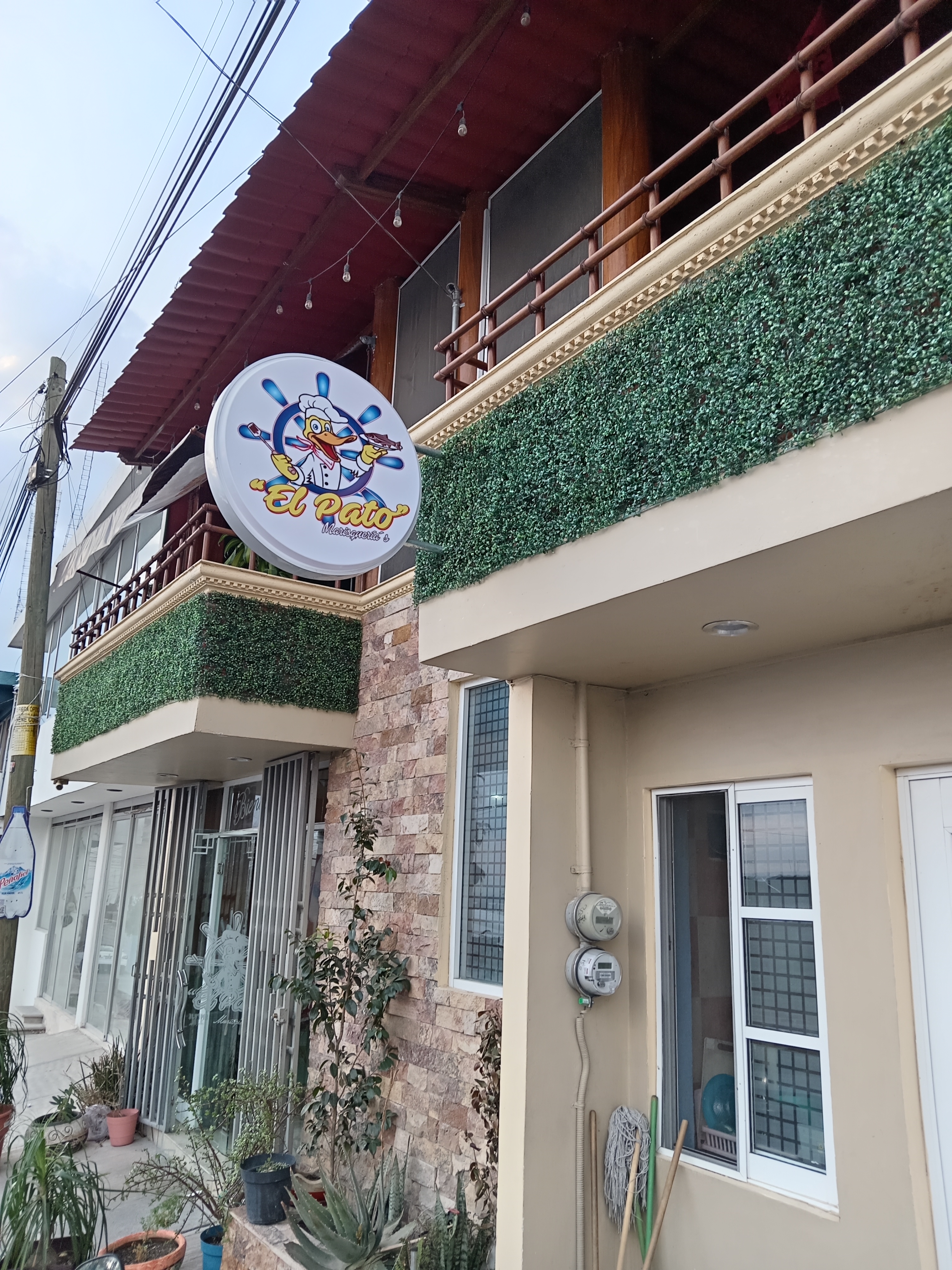 Marisqueria El Pato image 4