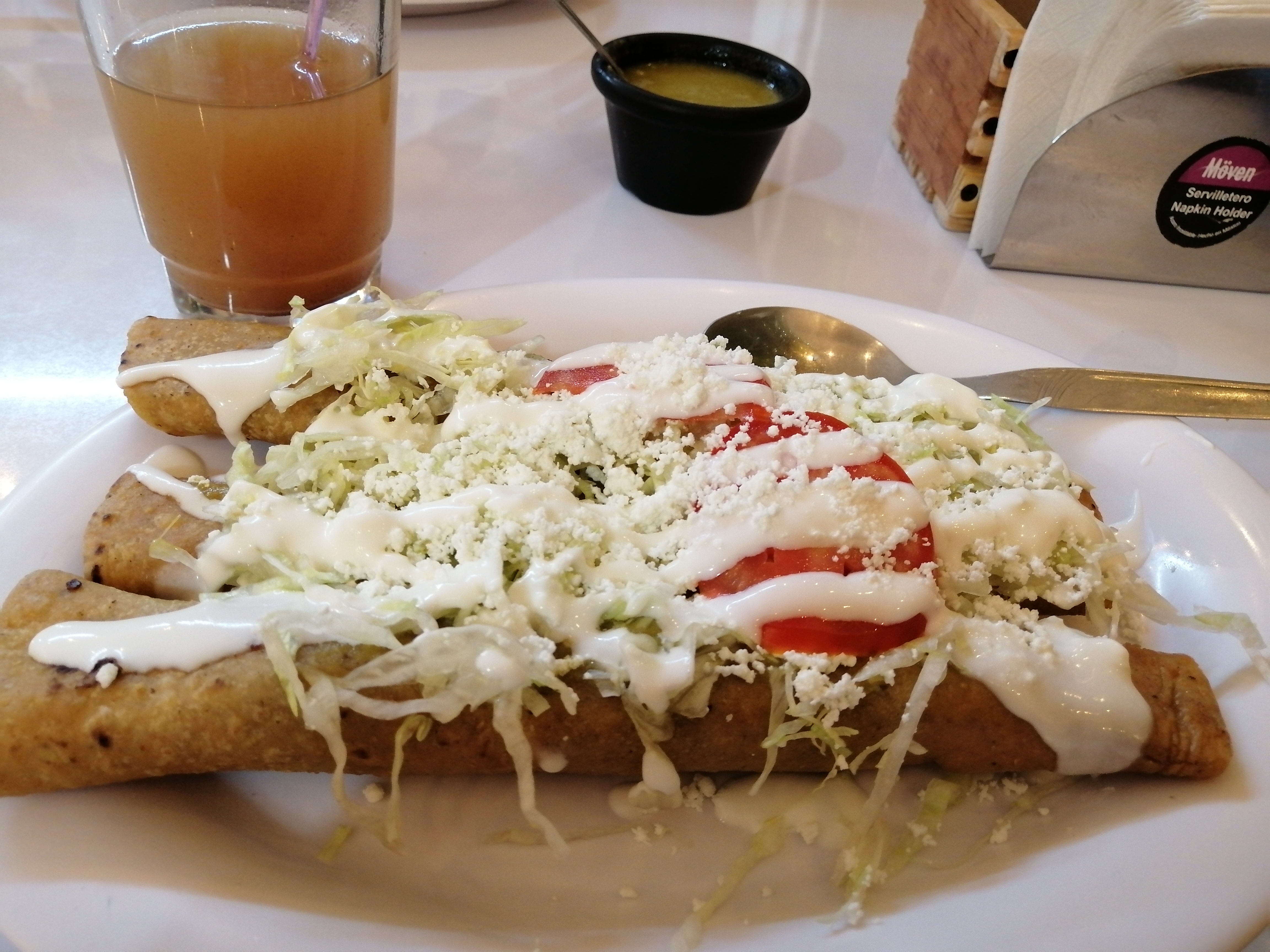 Antojitos Mexicanos Vicky image 2