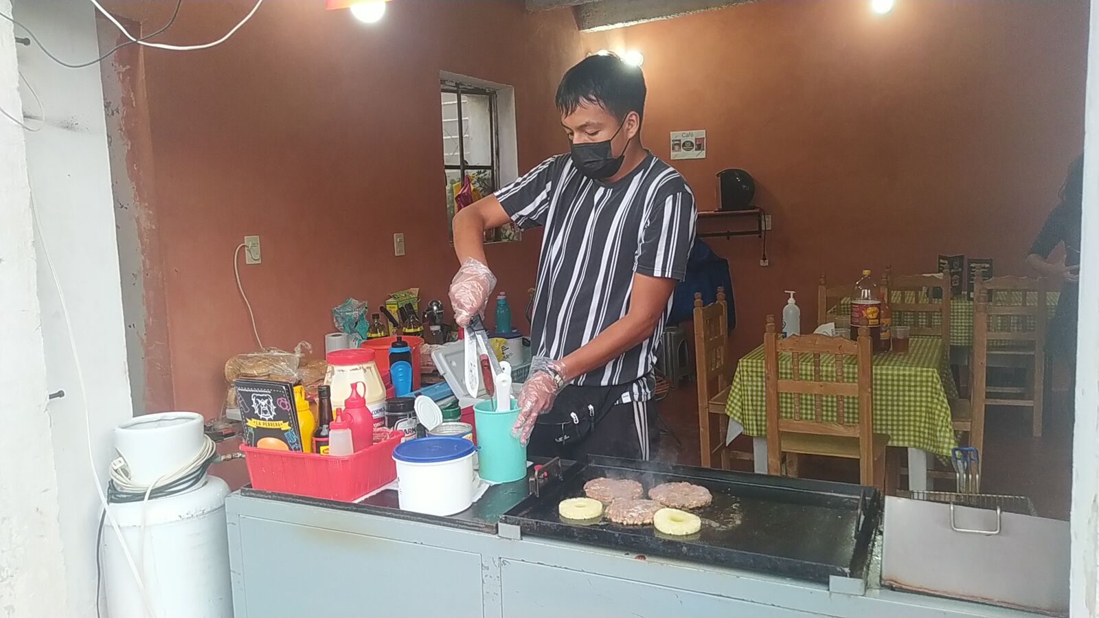 LA PERRERA image 10