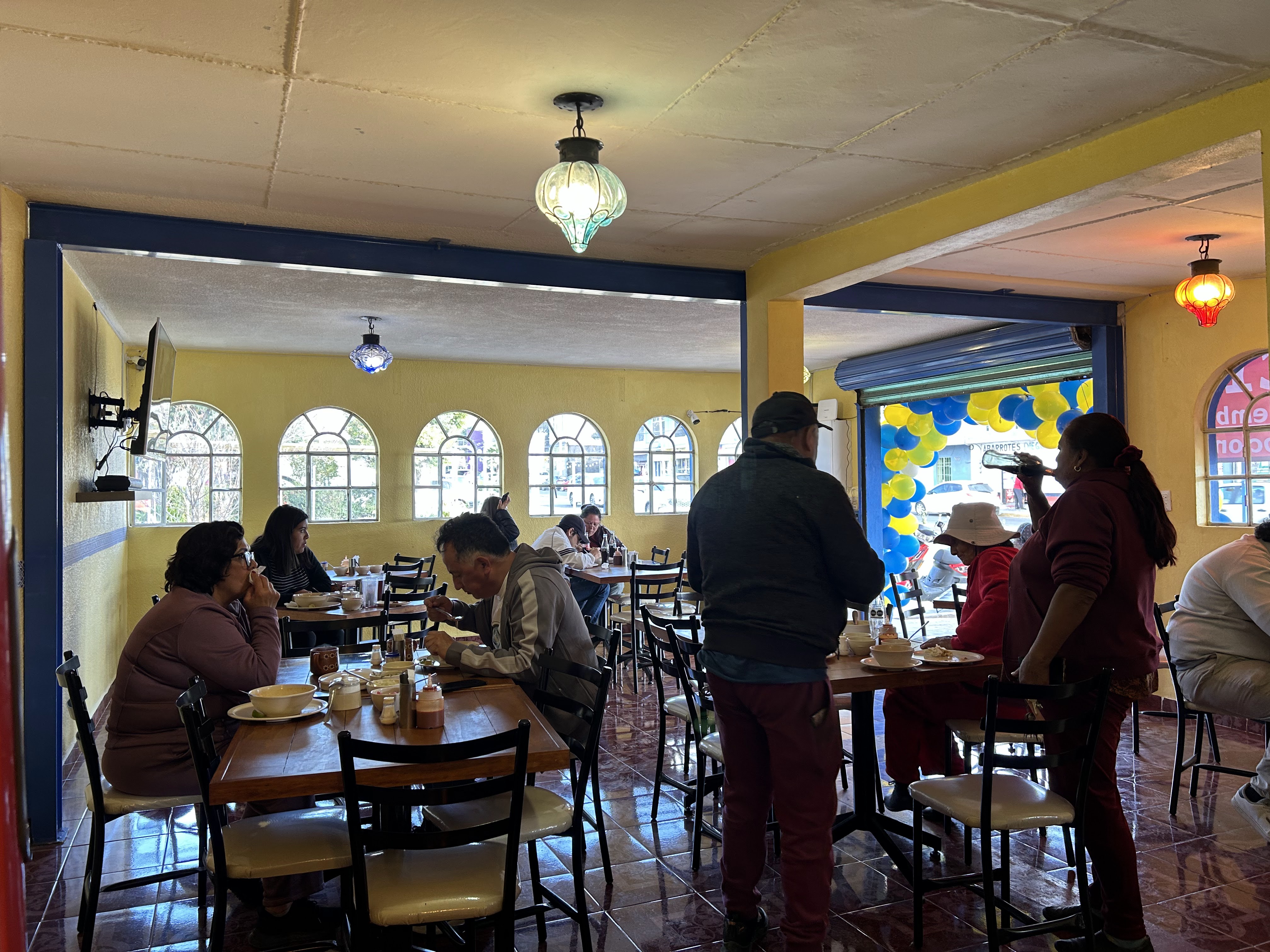 La Popular Birrierias image 1