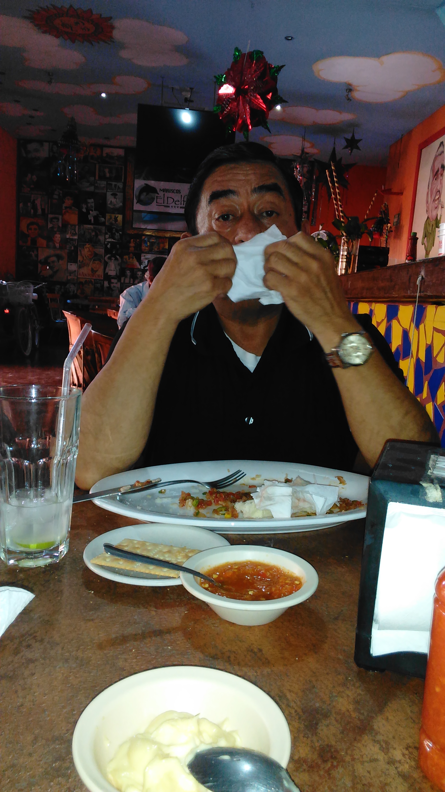 Mariscos el Delfín image 8