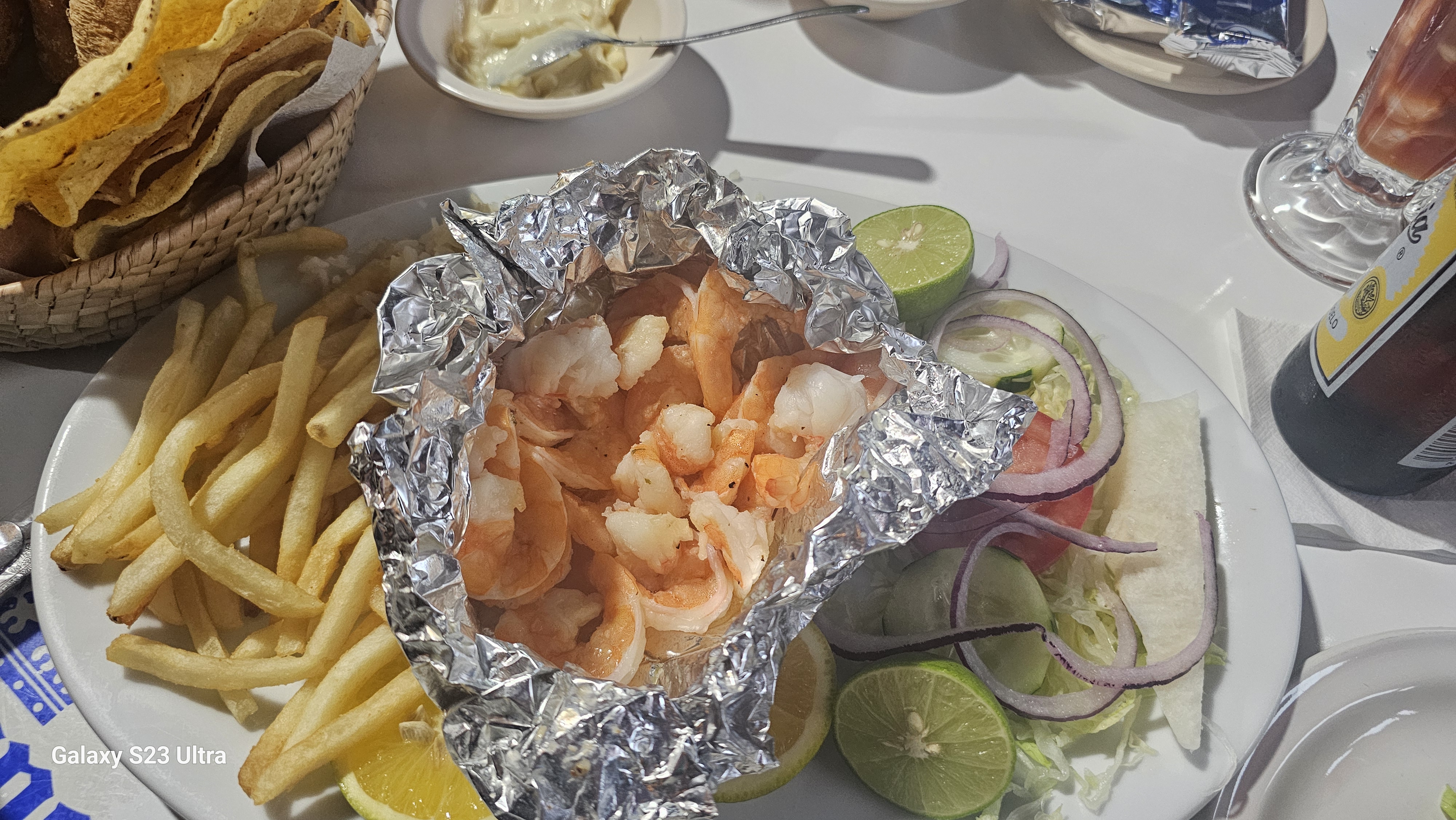 Mariscos el Delfín image 9