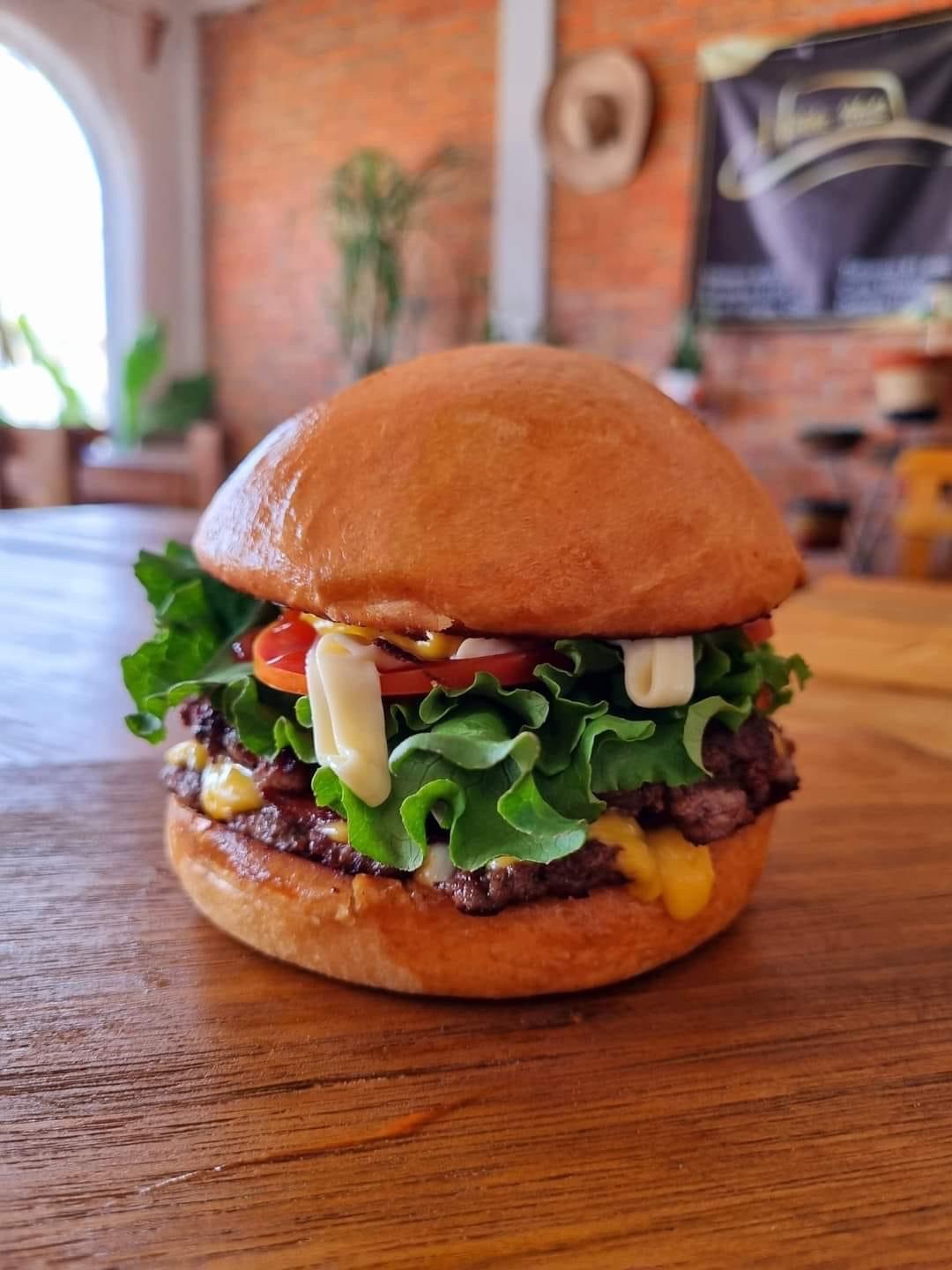 MIHA Restaurante image 2