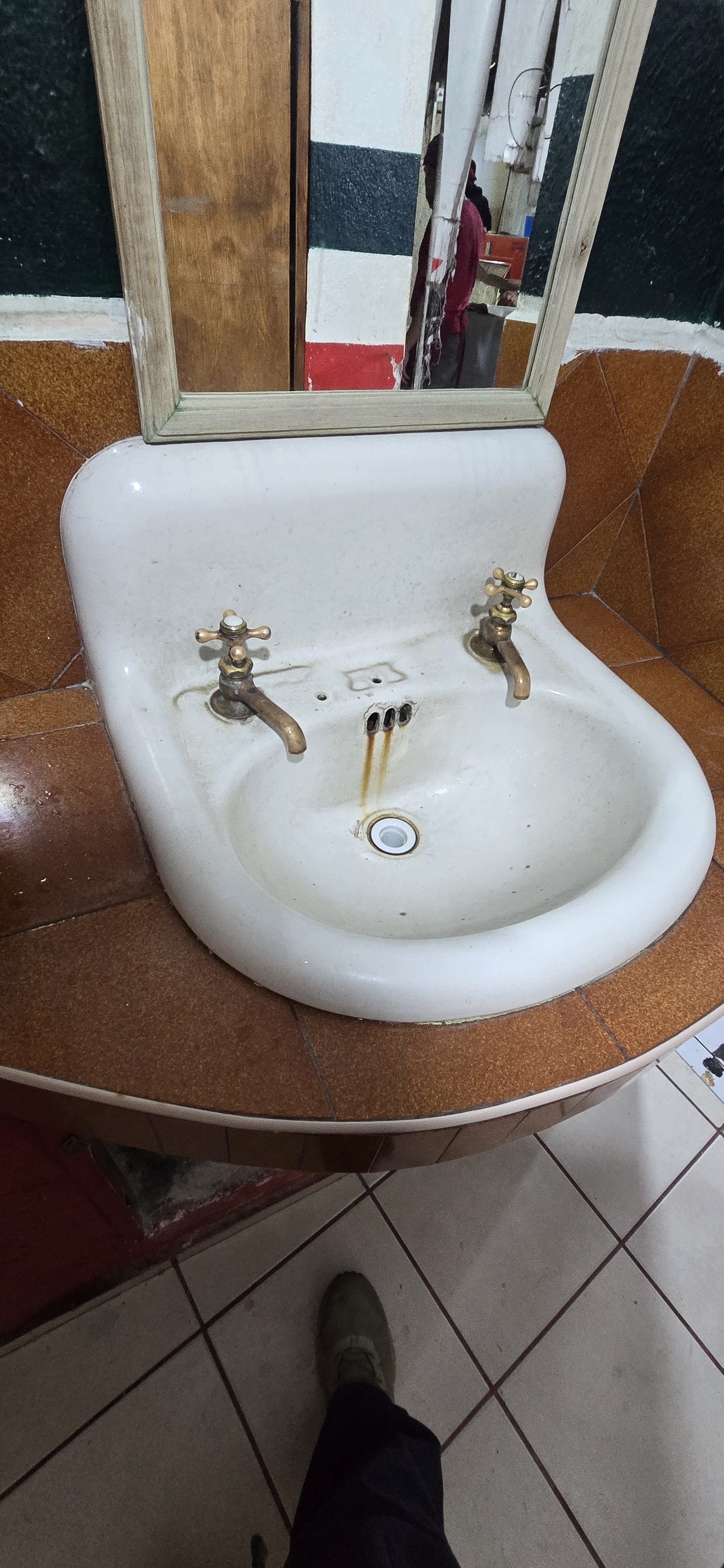 Henry's Pizza & Wings image 5