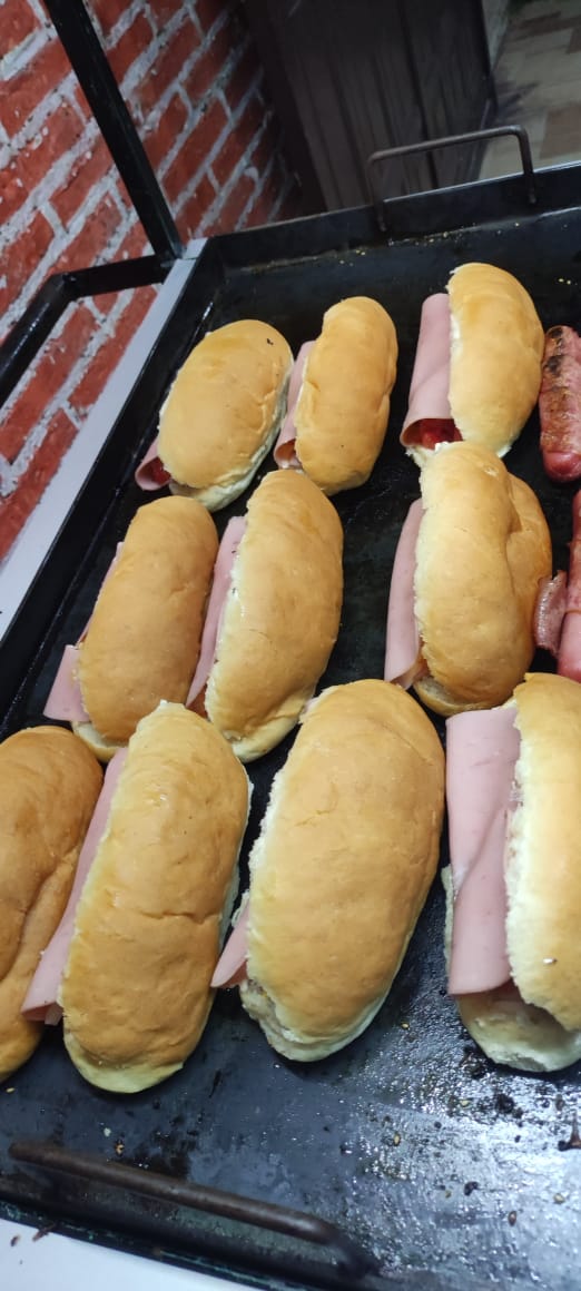 Hamburguesas, Hot dogs y Alitas image 6