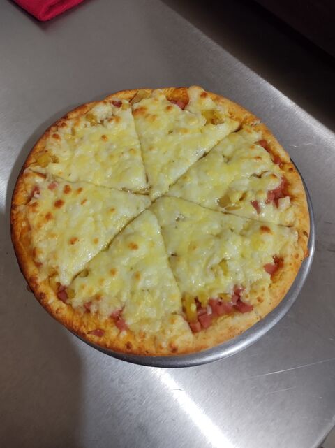 Vela's Pizzas image 2
