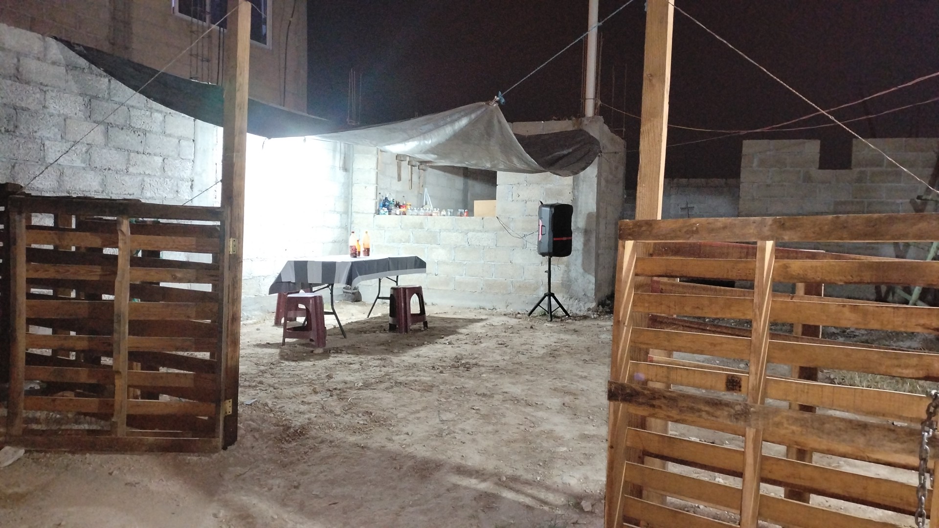 Vela's Pizzas image 6