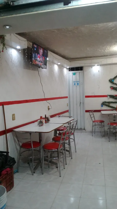 Vela's Pizzas image 7