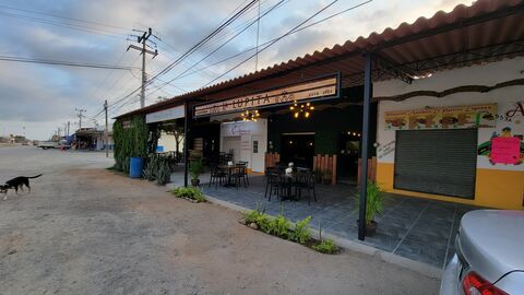 A la Burger (Snacks) image 3