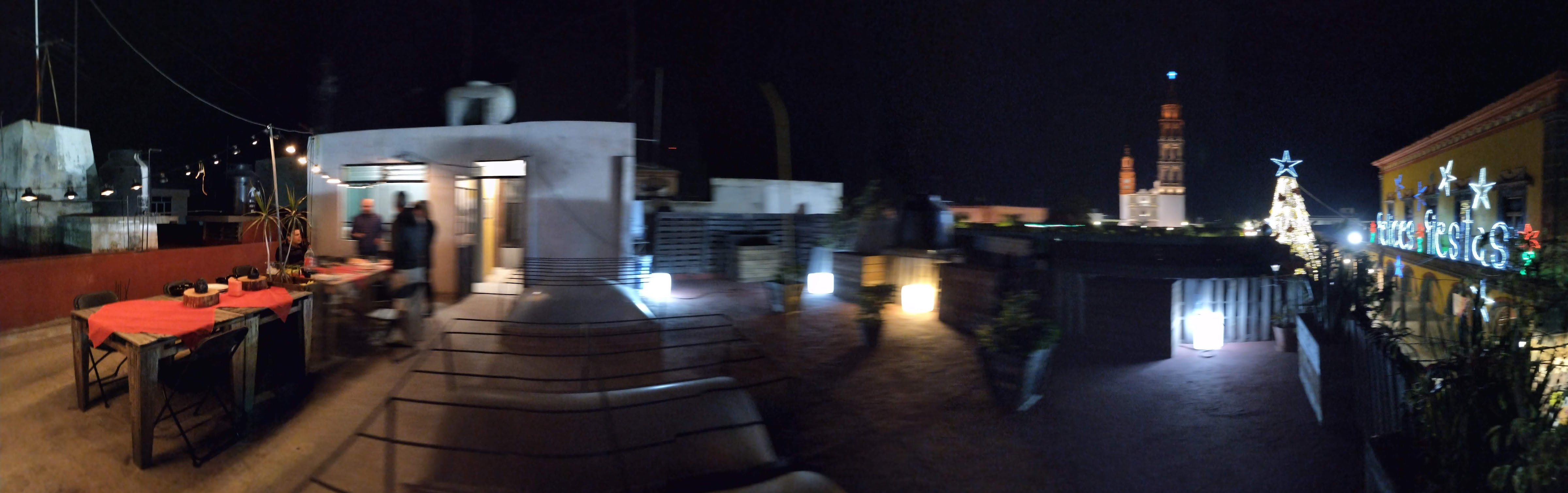 Gigolos Pizza image 8