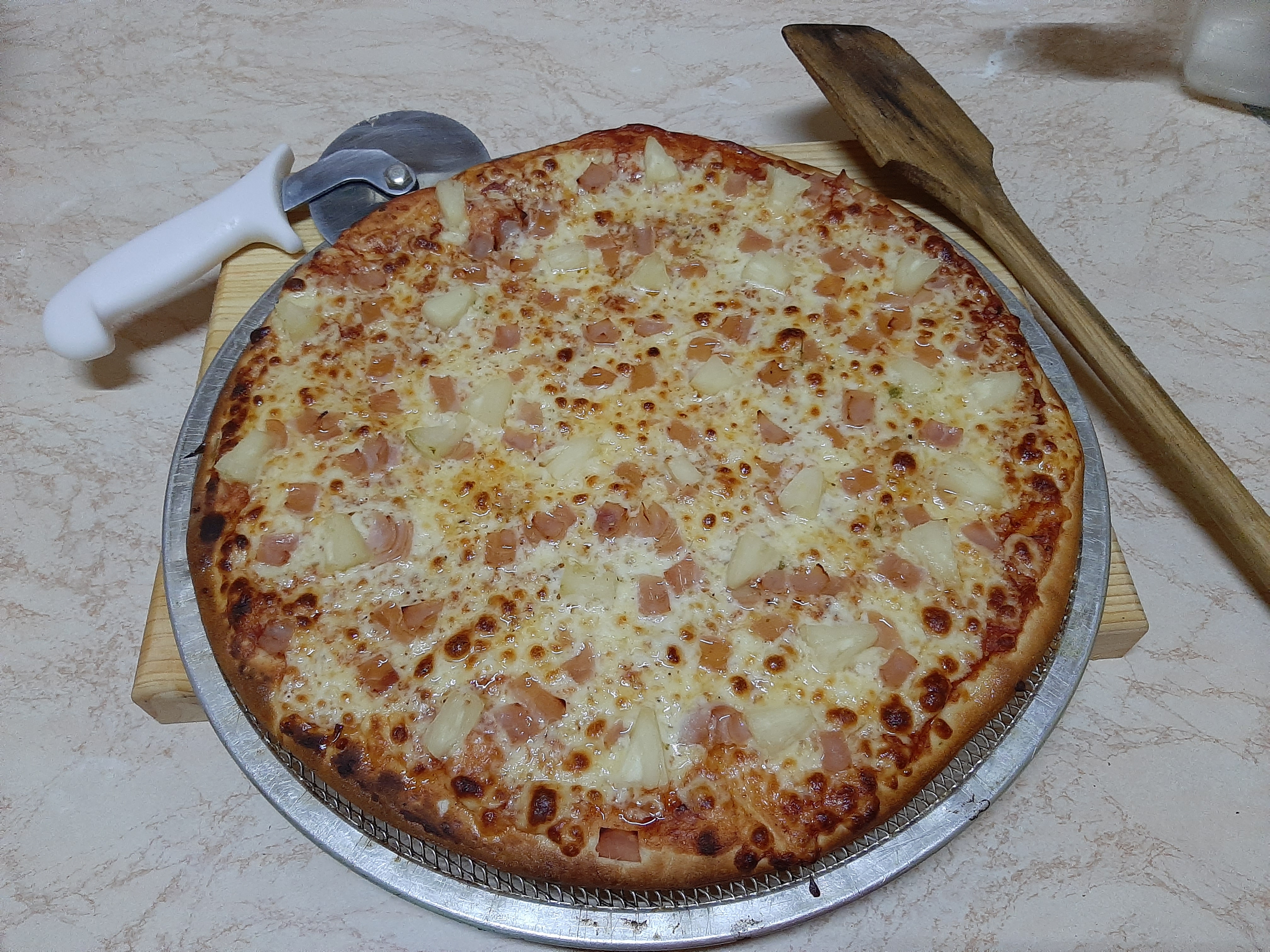 LOS PORTALES PIZZA image 5