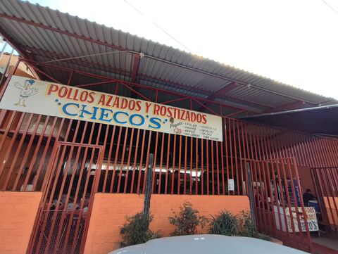 Pollos Checos image 1