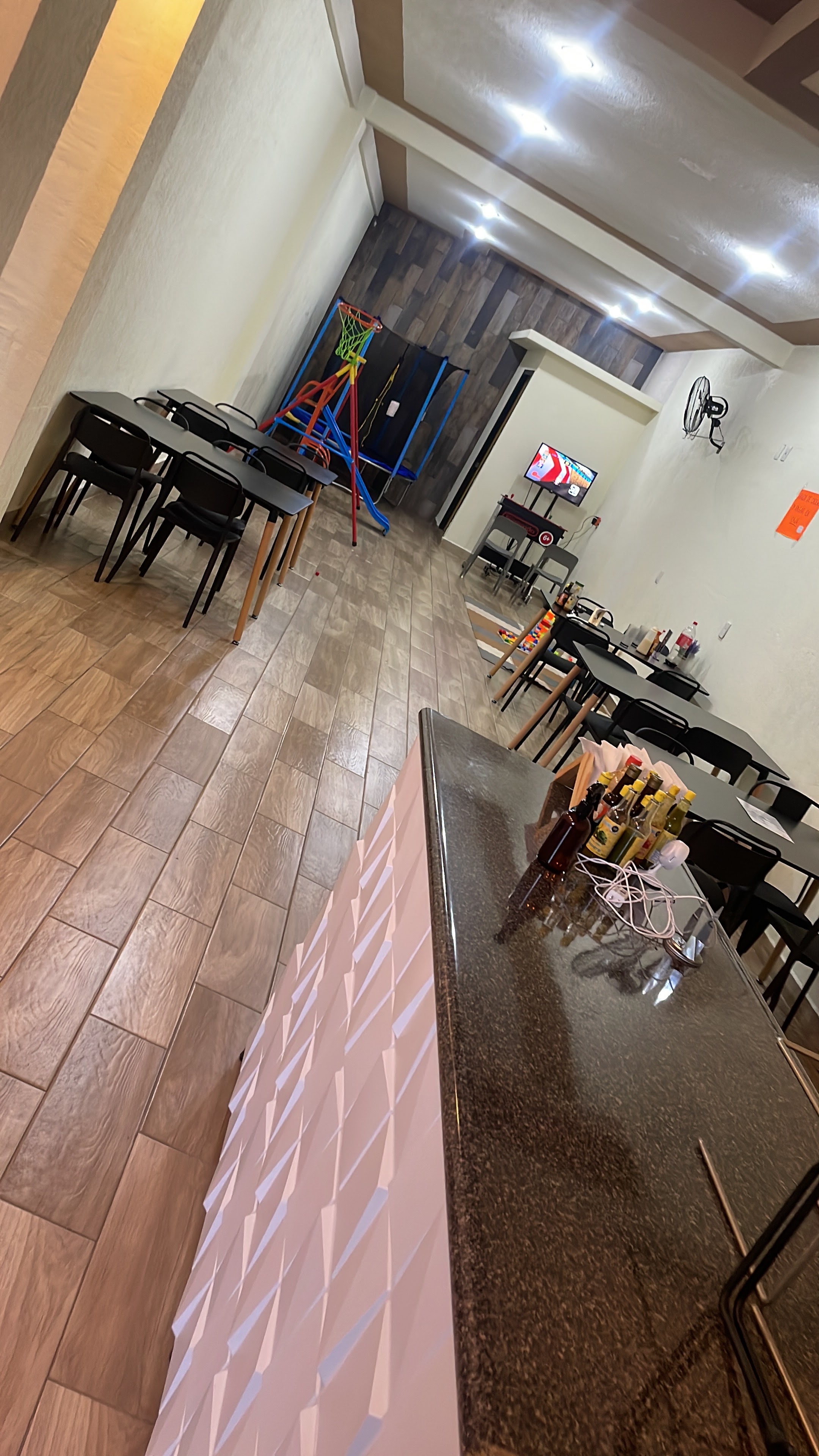 PIZZERONI TACAMBARO image 5