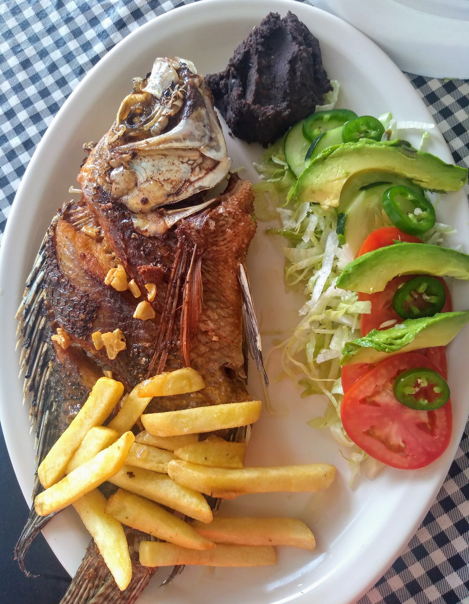 Cockteles y Mariscos "La isla" image 5