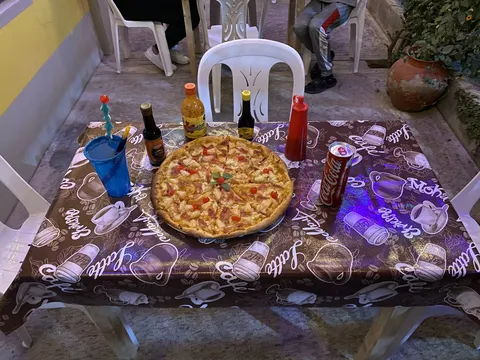 Las Pruebitas Pizzas y Baguette image 8