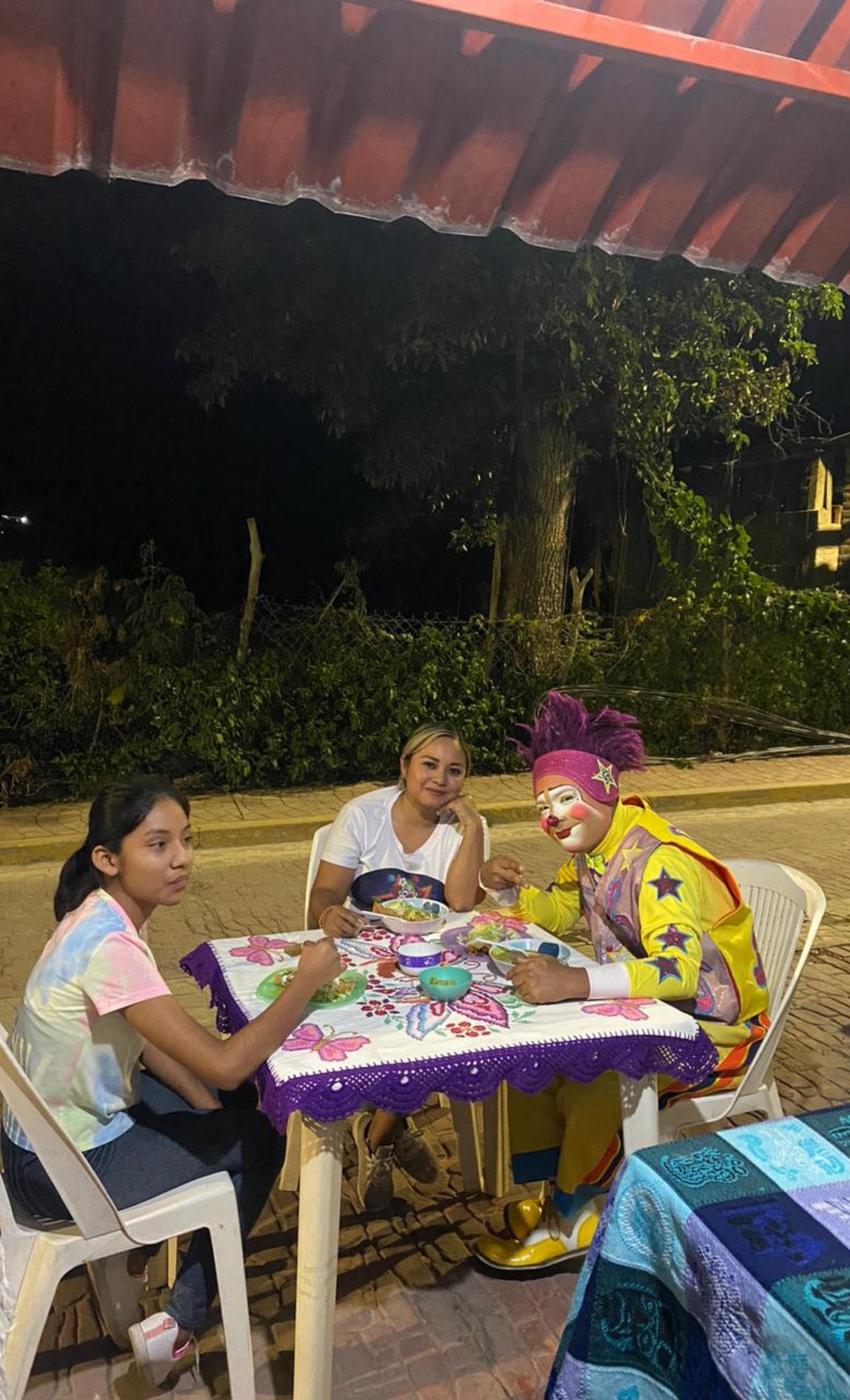 Antojitos Mexicanos "Almalupas" image 7