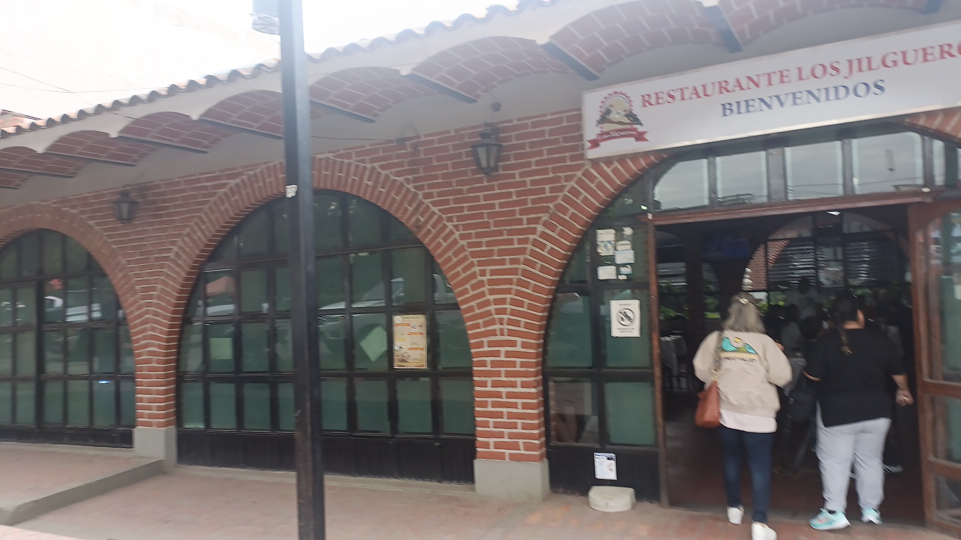 Los Jilgueros Restaurante image 5